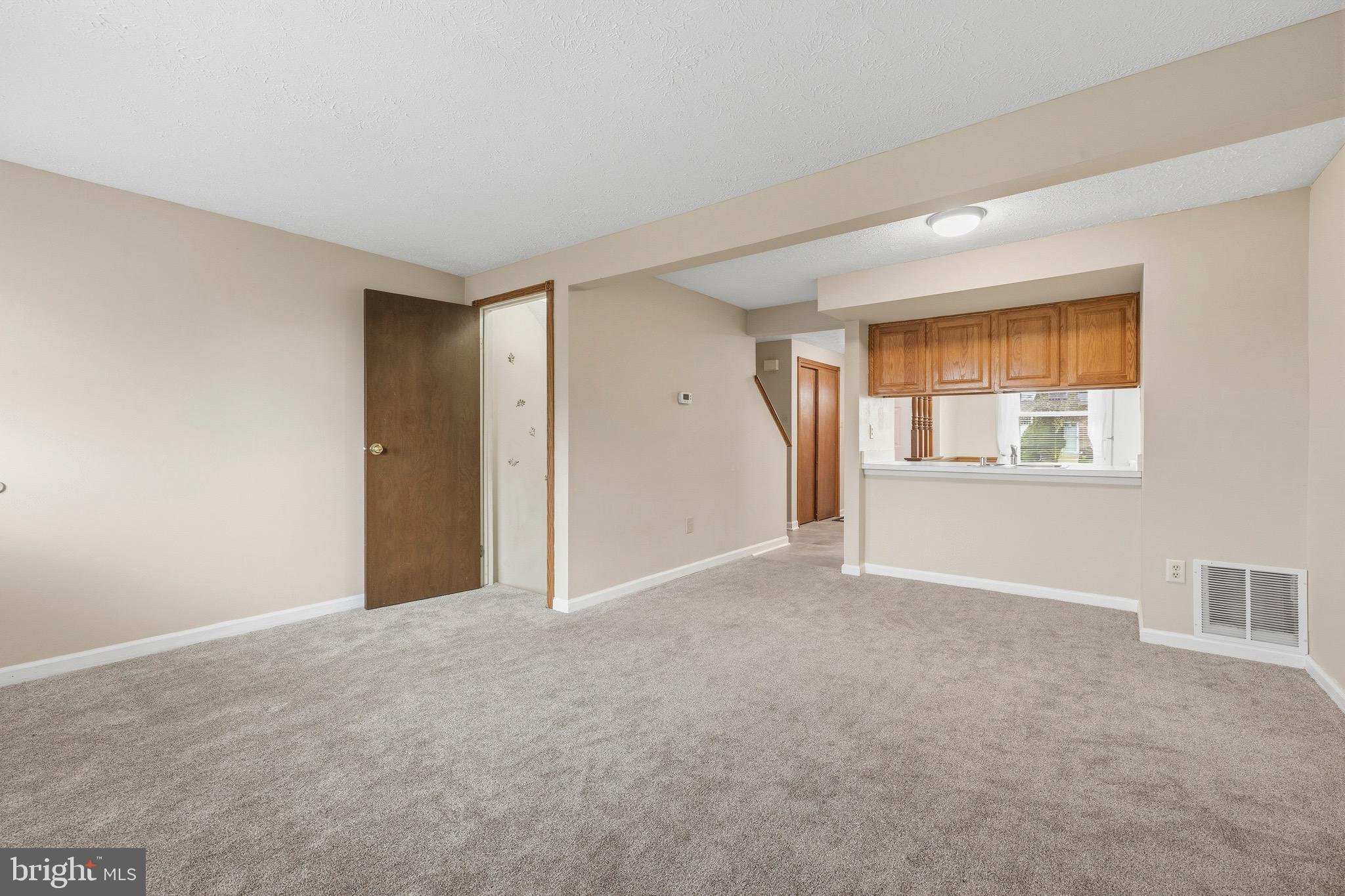 AMBER MEADOWS - Residential