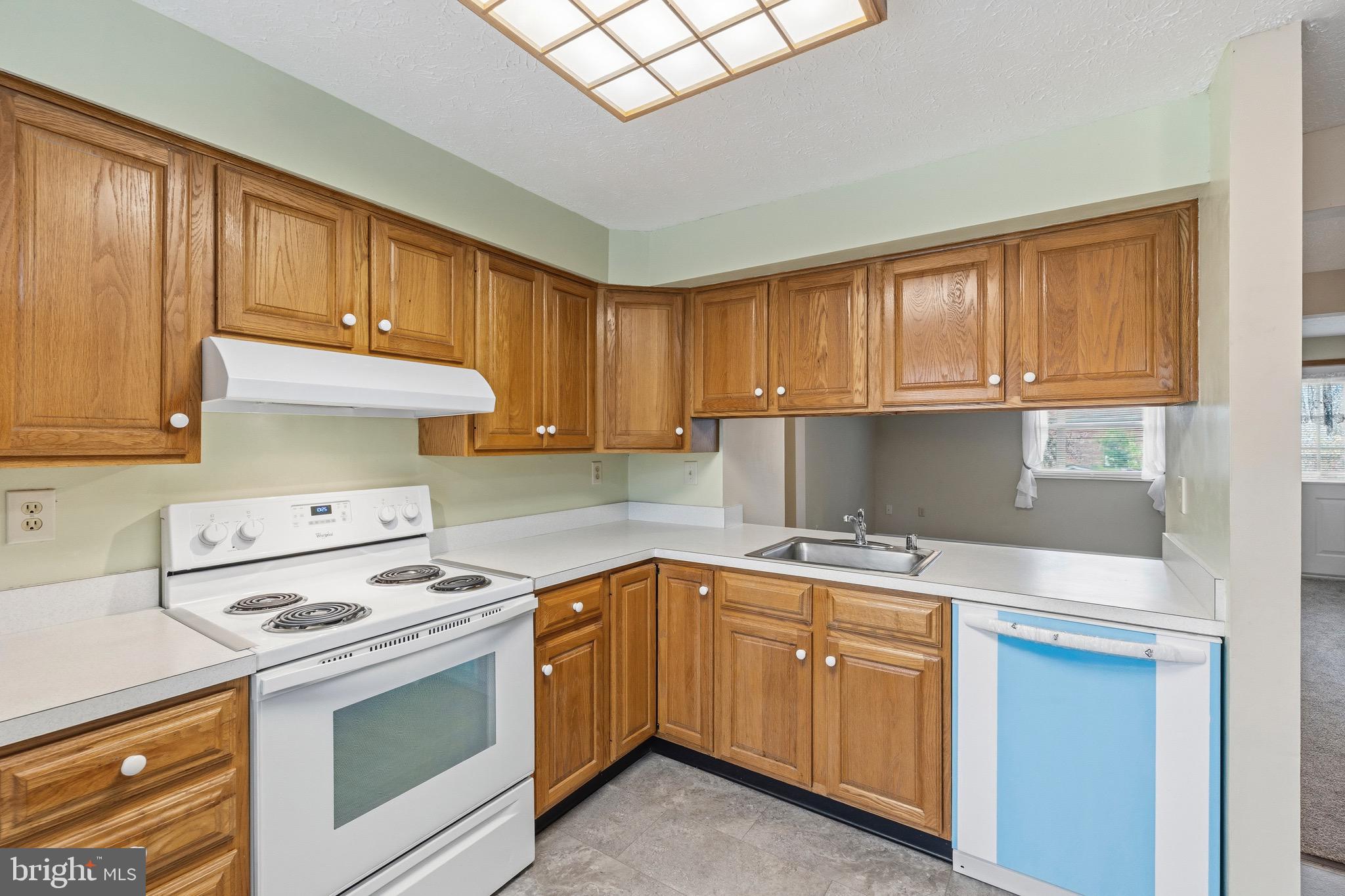 AMBER MEADOWS - Residential