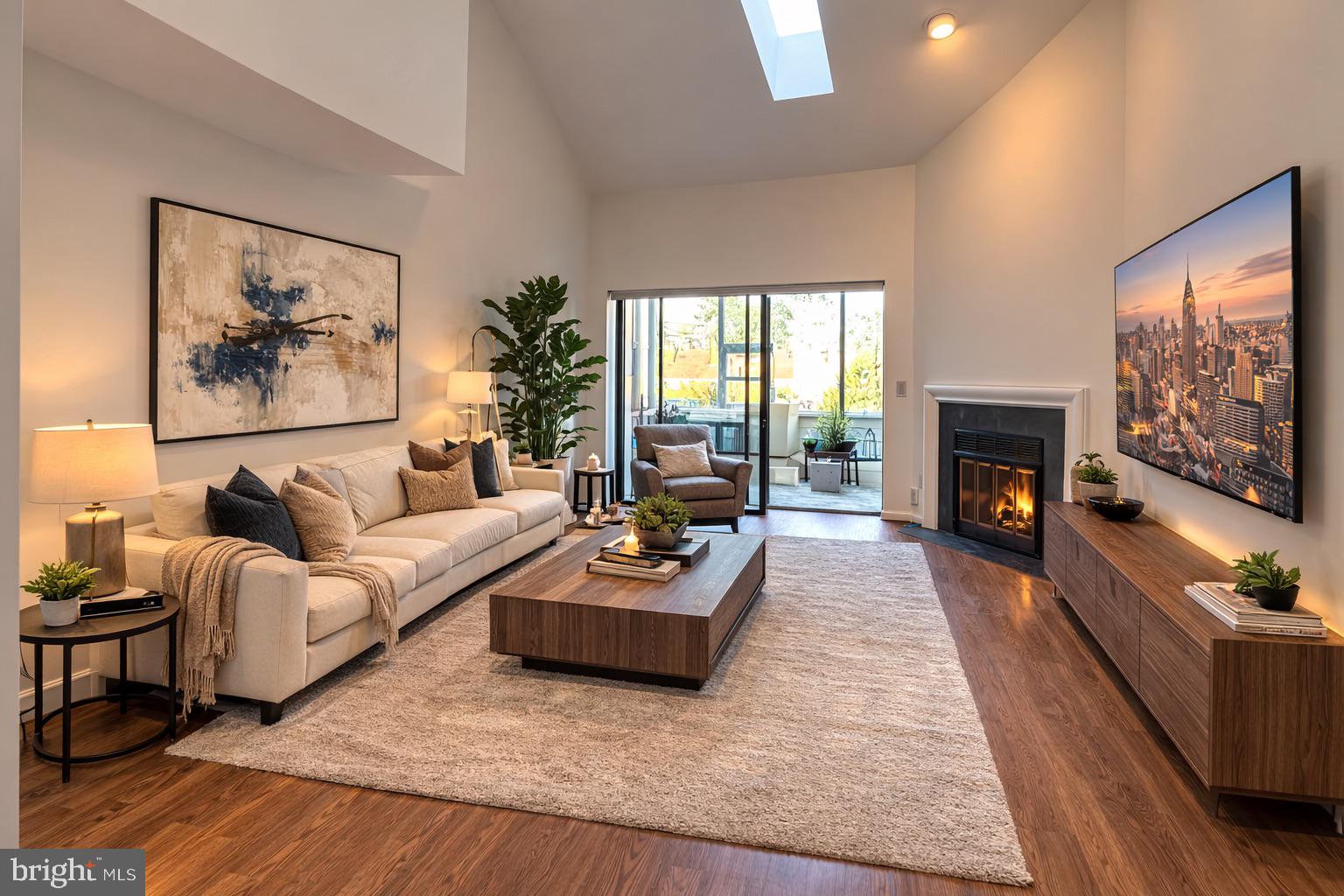 1020 N STAFFORD STREET 406