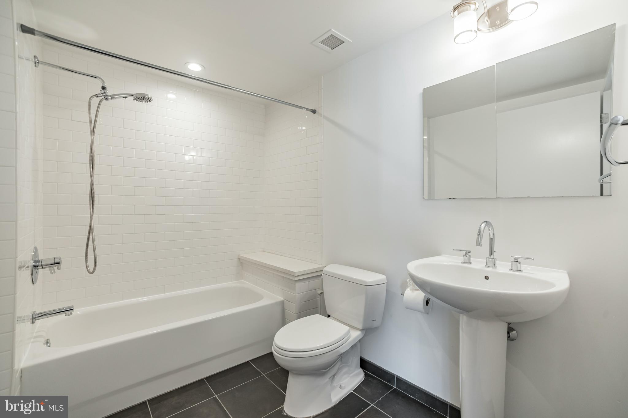 NORTHERN LIBERTIES - Residential Lease