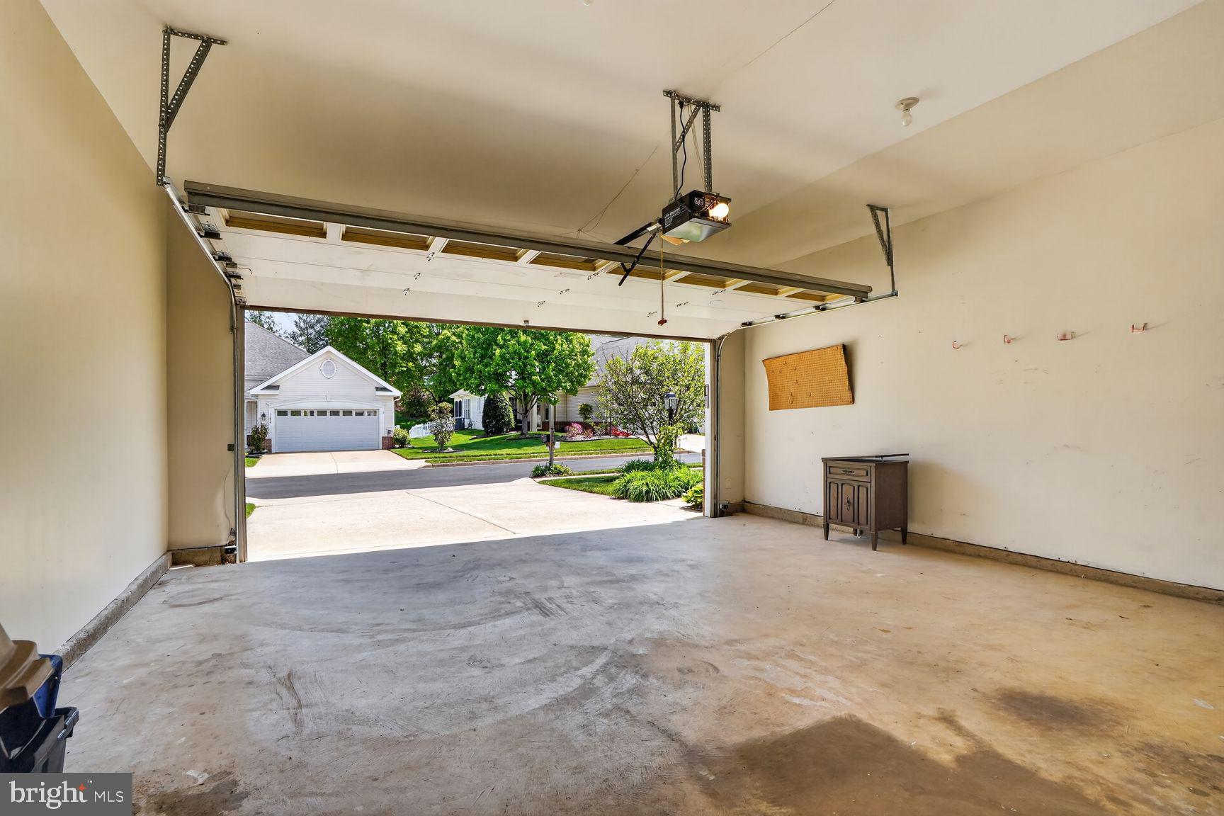 HERITAGE HUNT - Residential