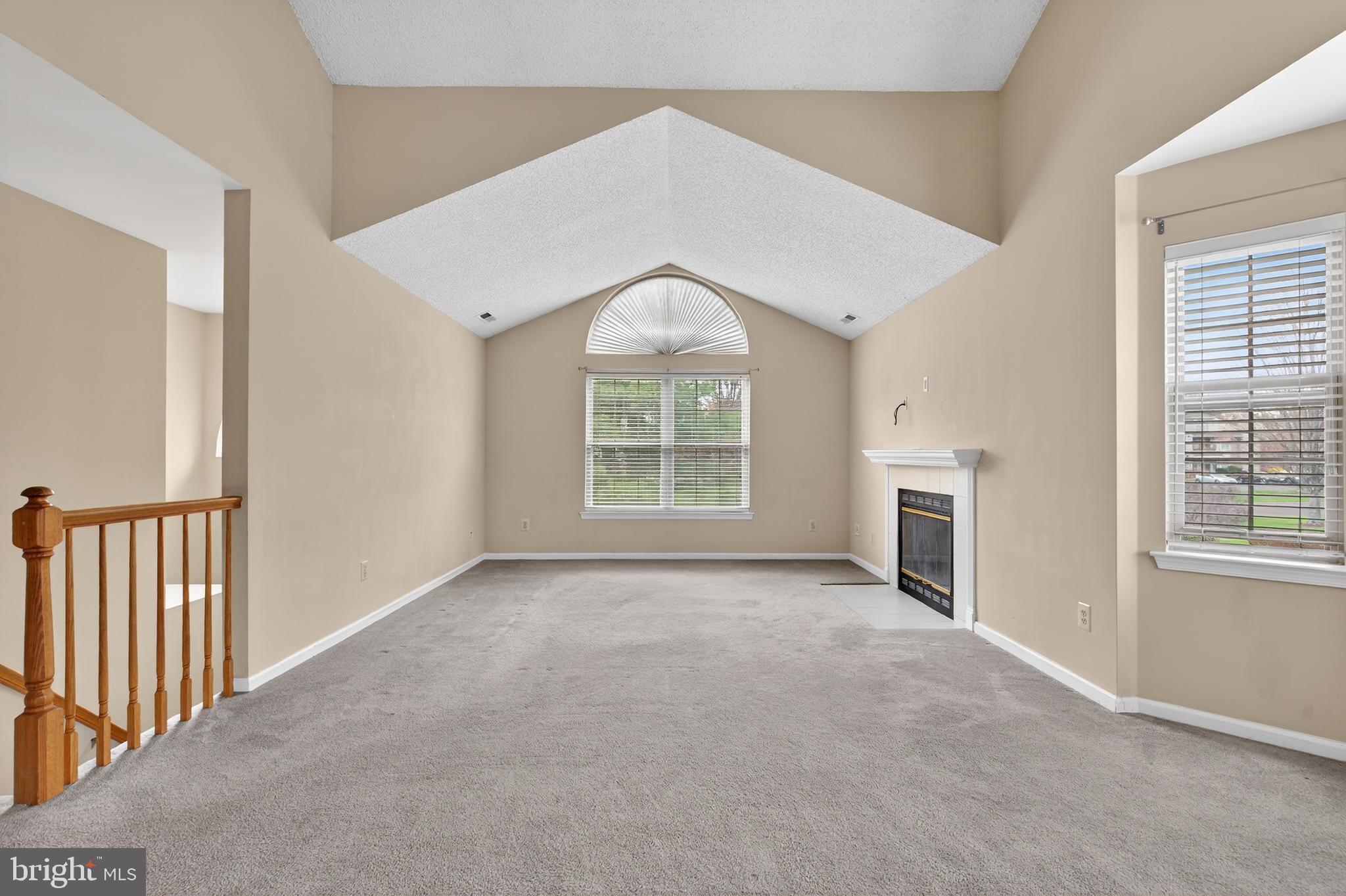 MAKEFIELD GLEN - Residential