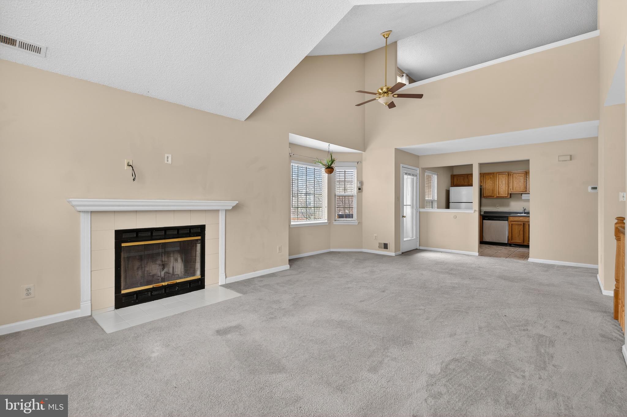 MAKEFIELD GLEN - Residential