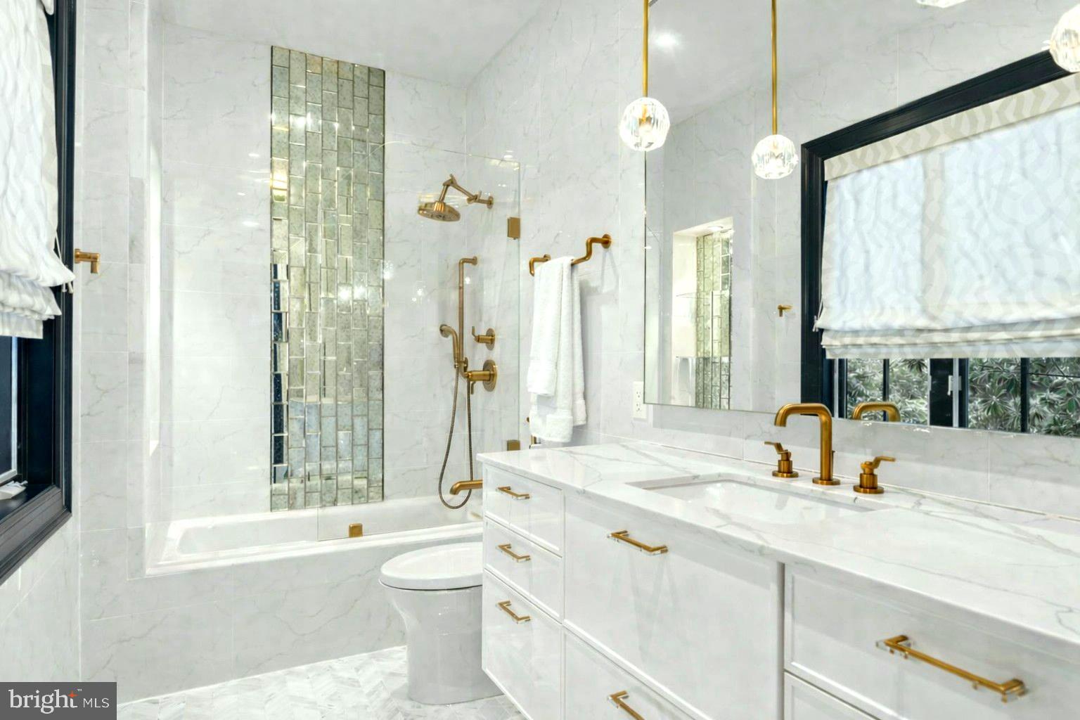 KENWOOD - Residential