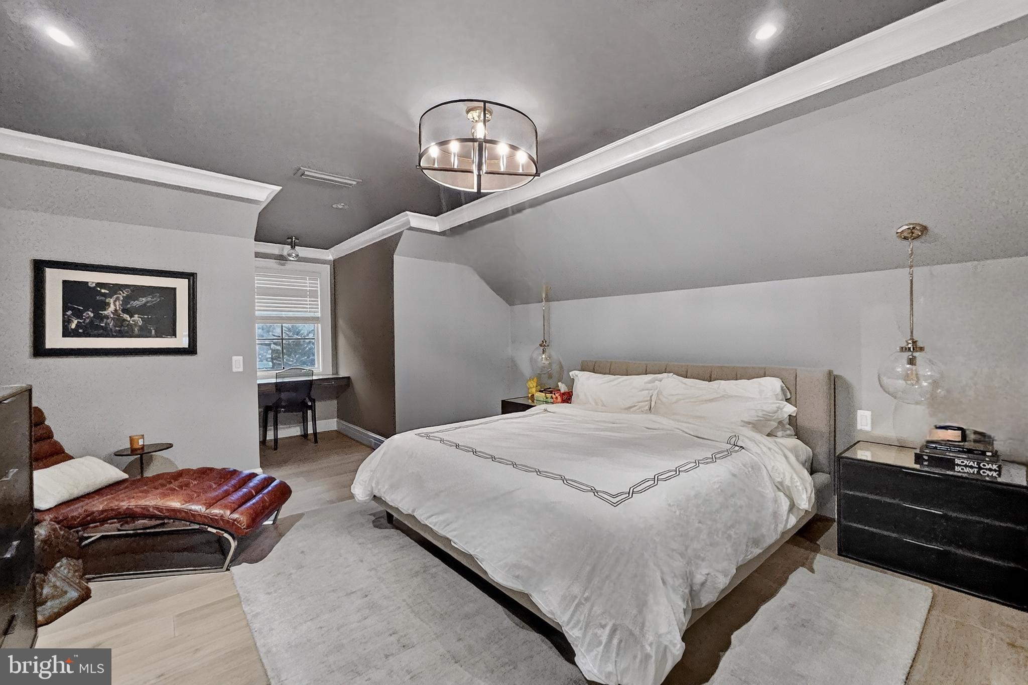 KENWOOD - Residential