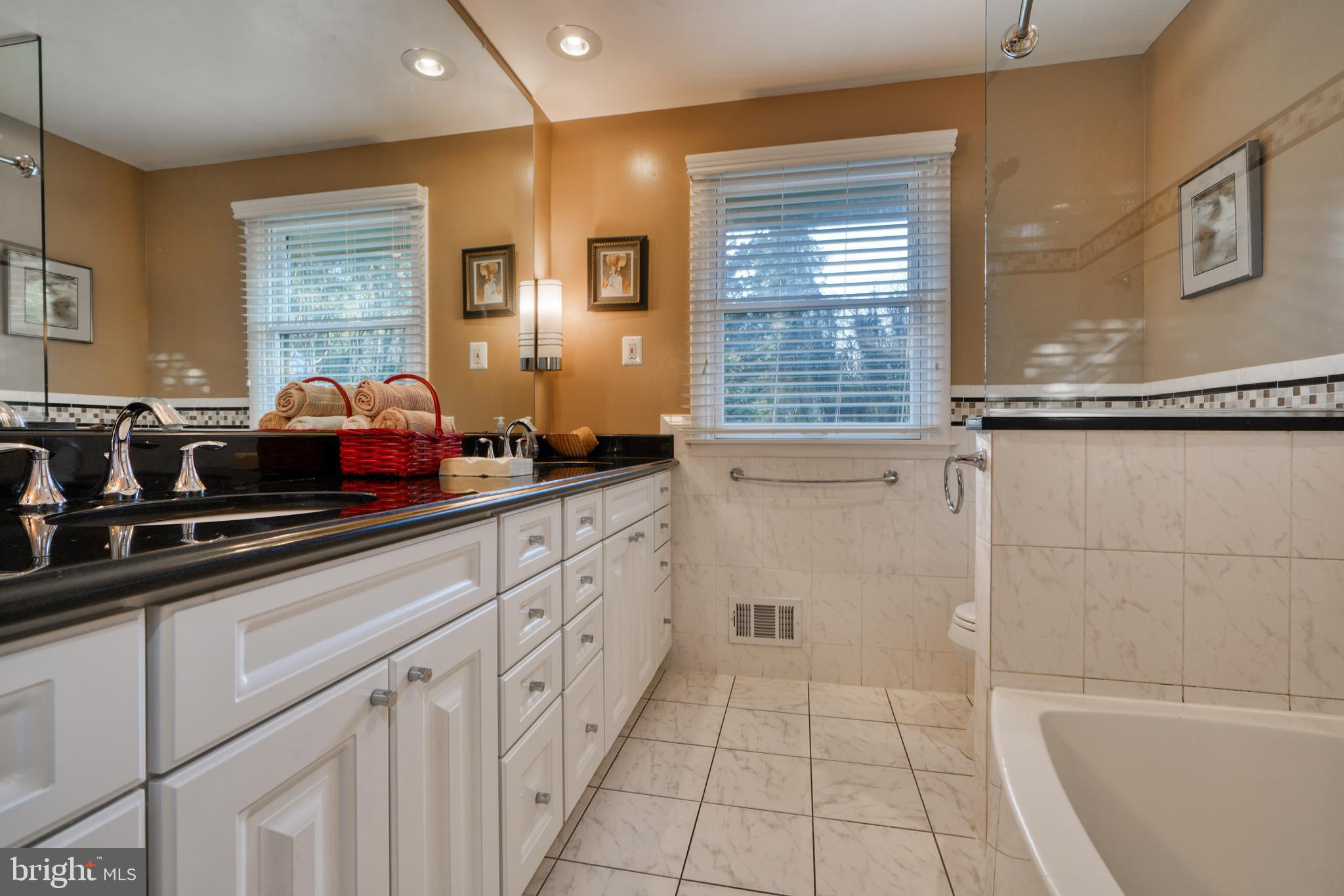 CAMBRIA - Residential