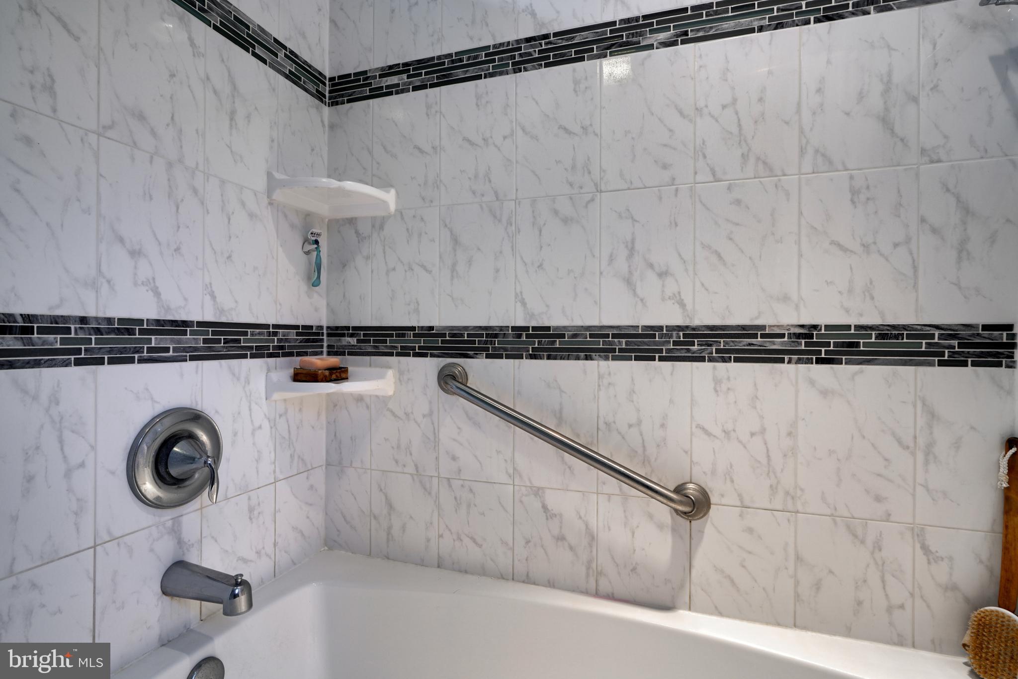 CAMBRIA - Residential