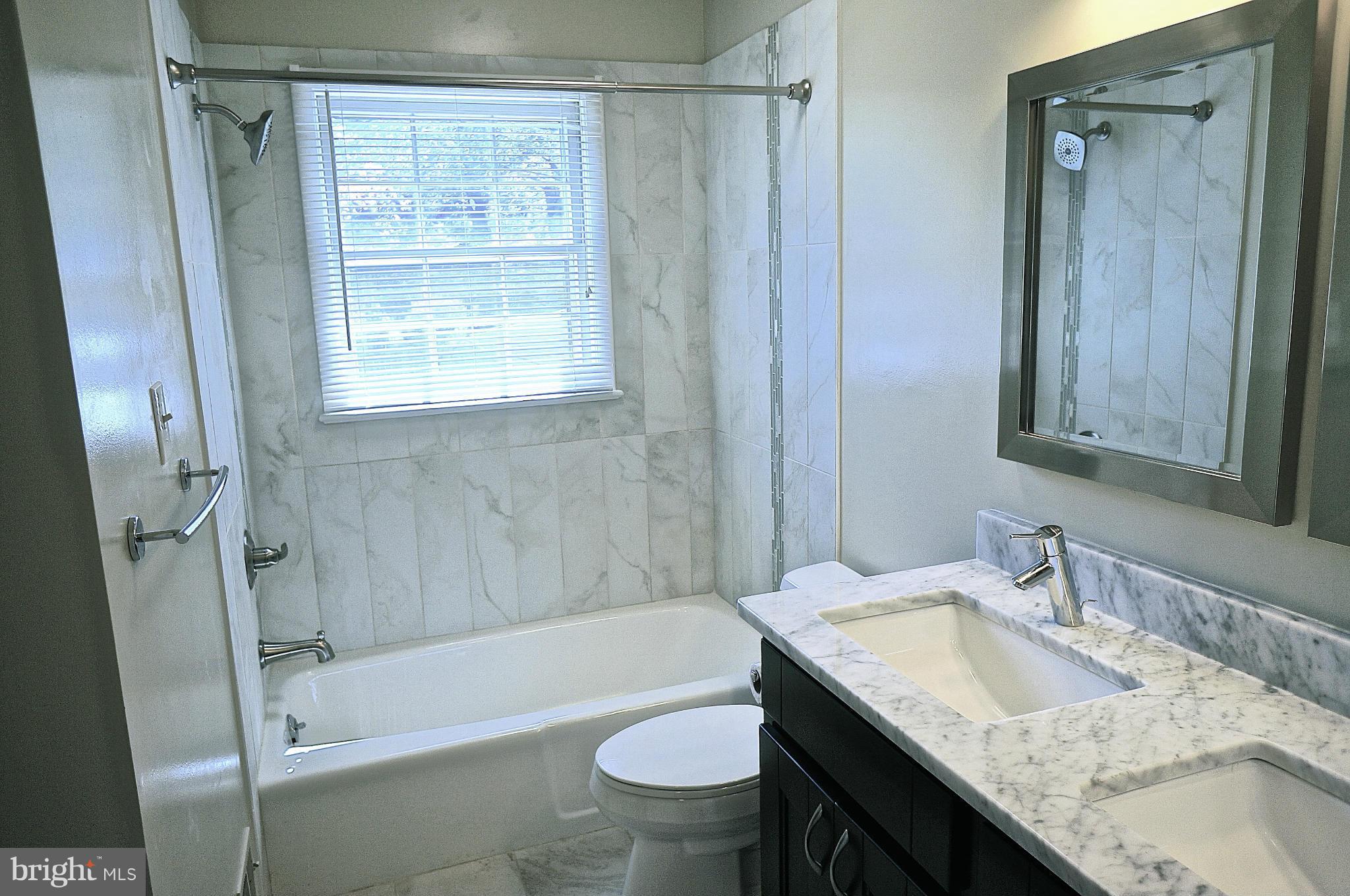 HAYFIELD FARM - Residential