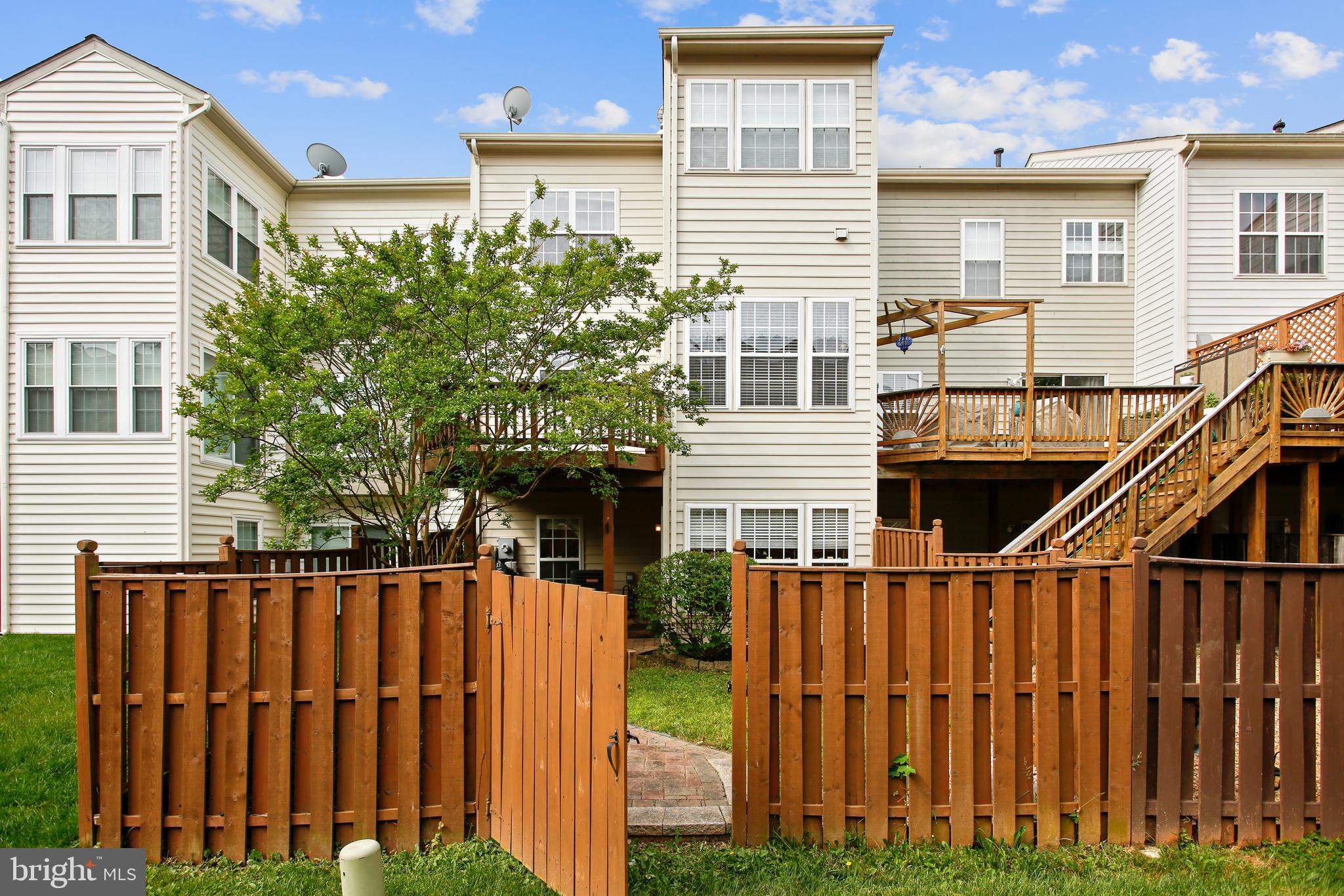 COLONNADE AT DULLES - Residential Lease