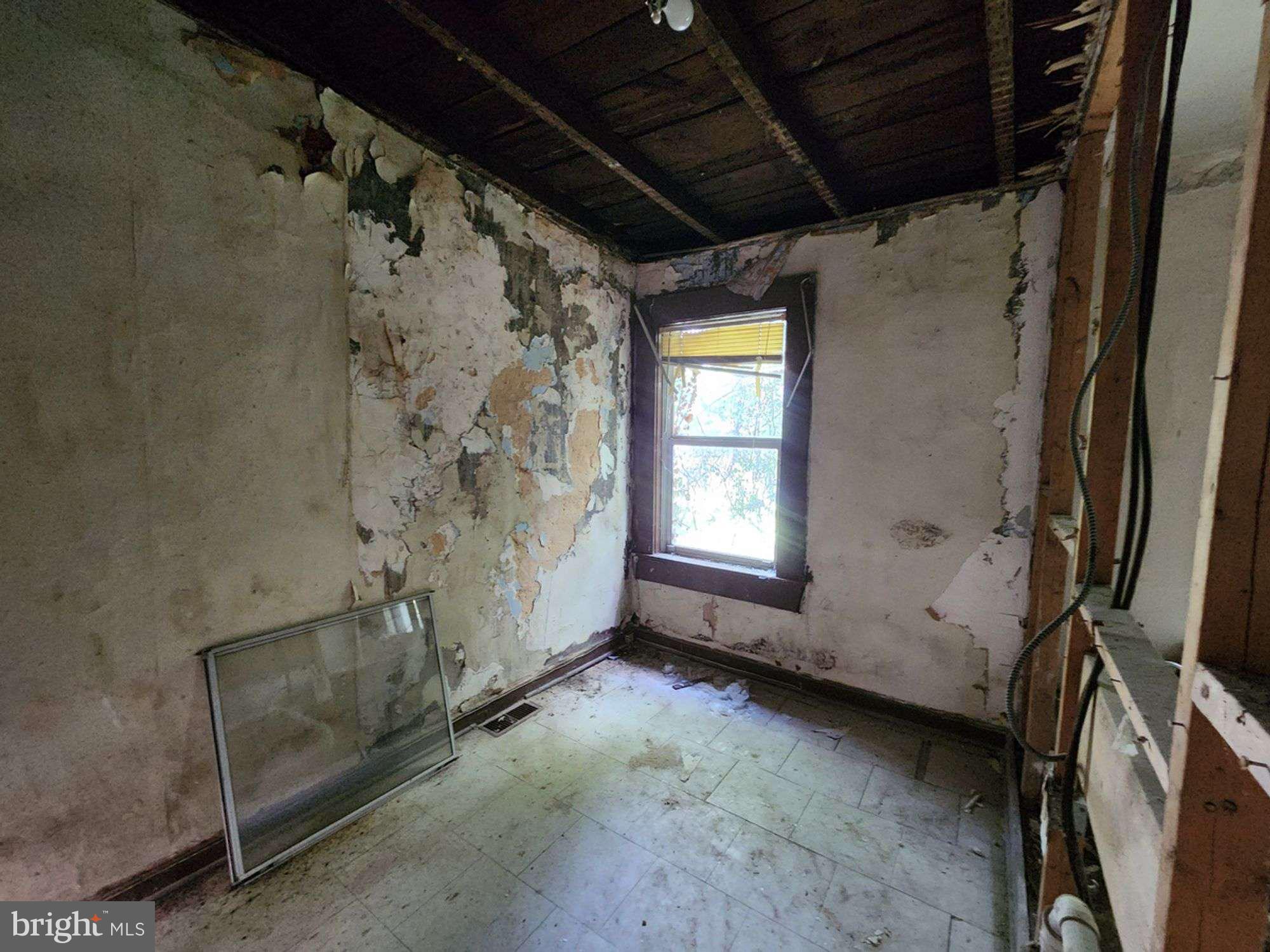 SANDTOWN-WINCHESTER - Residential