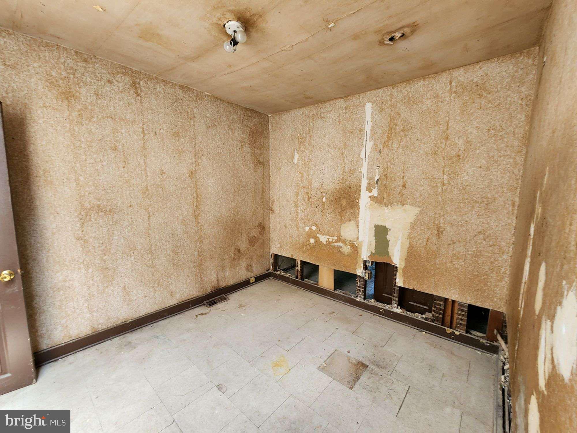 SANDTOWN-WINCHESTER - Residential