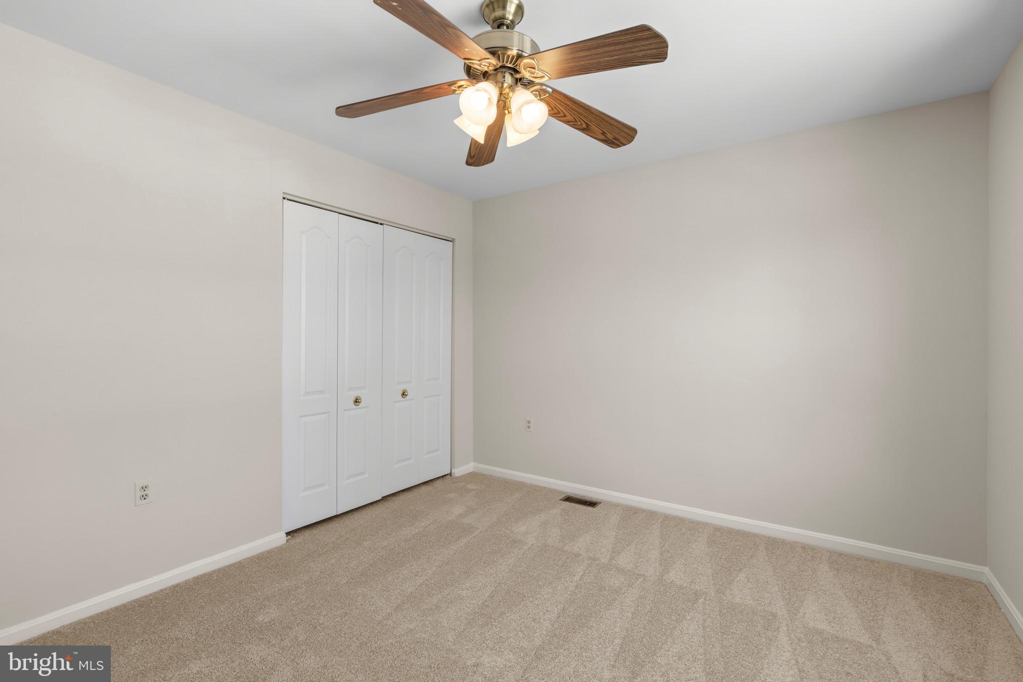 SUBURBIA - Residential