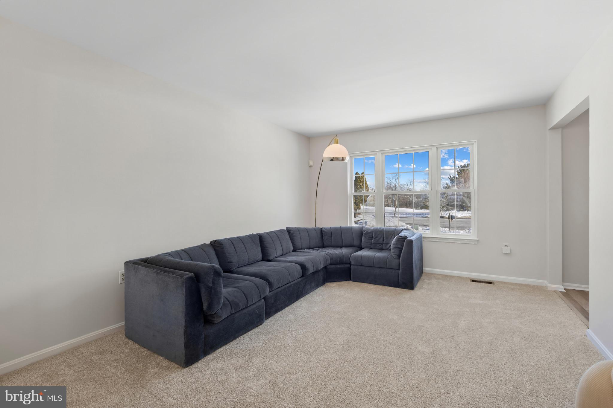 SUBURBIA - Residential