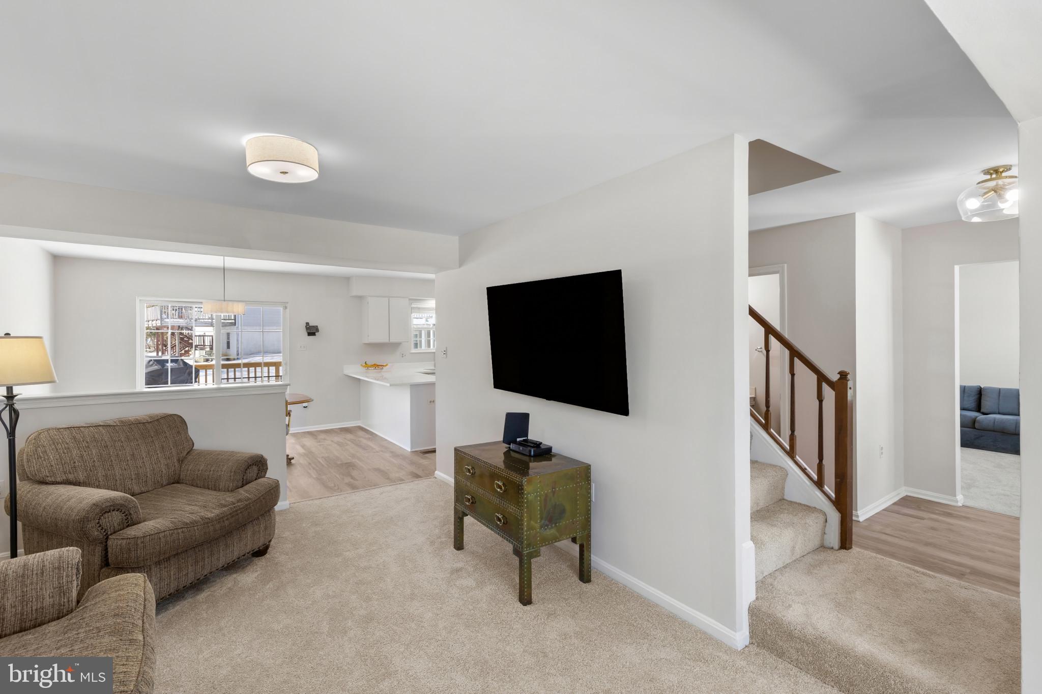 SUBURBIA - Residential