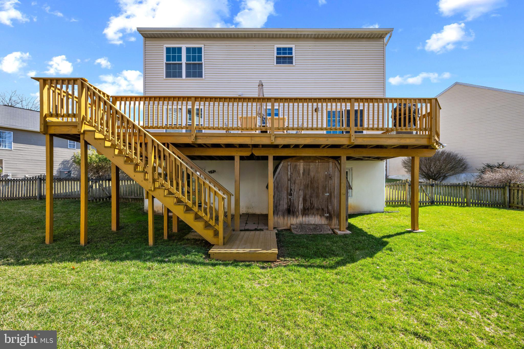 SUBURBIA - Residential