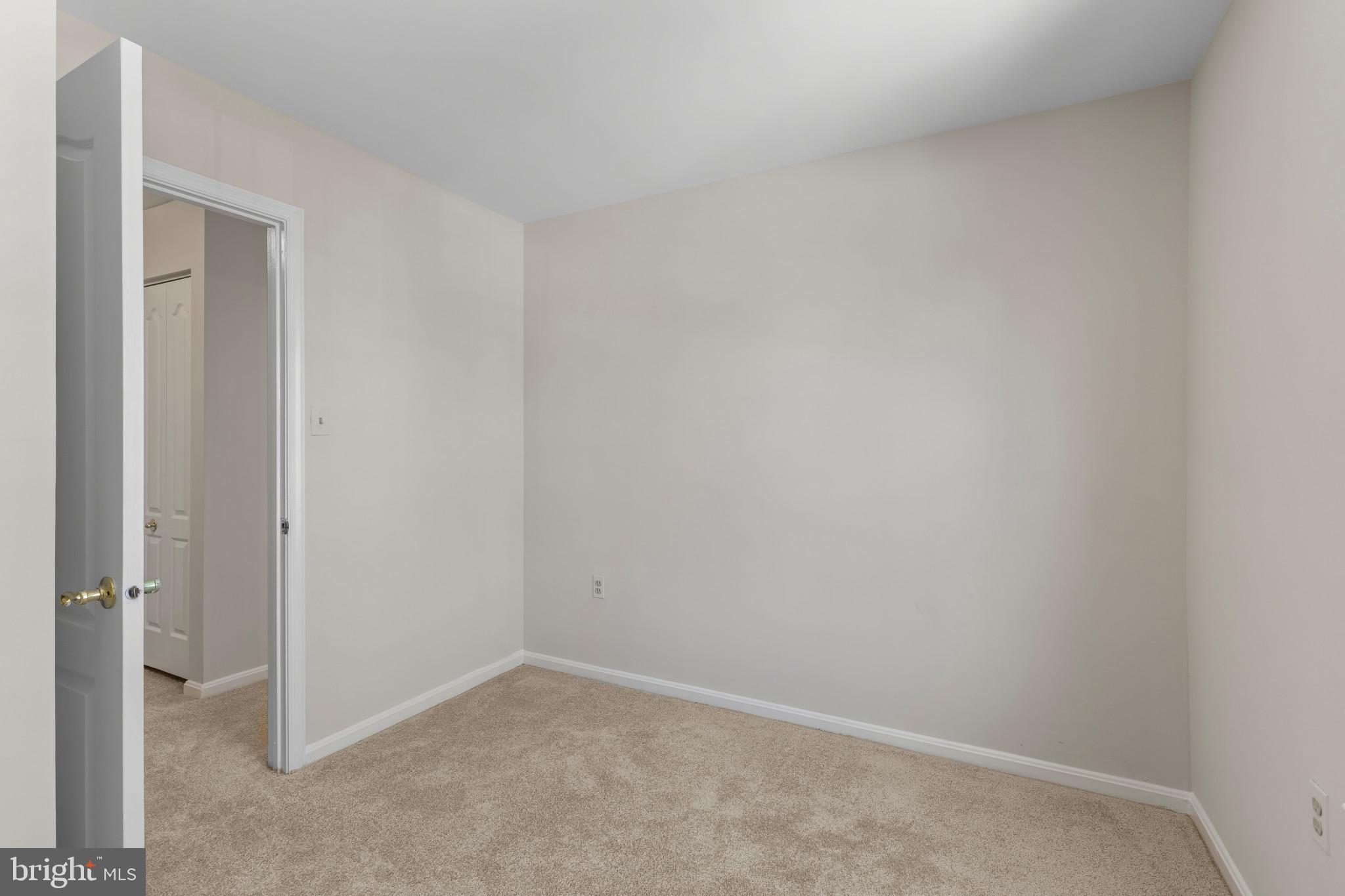 SUBURBIA - Residential