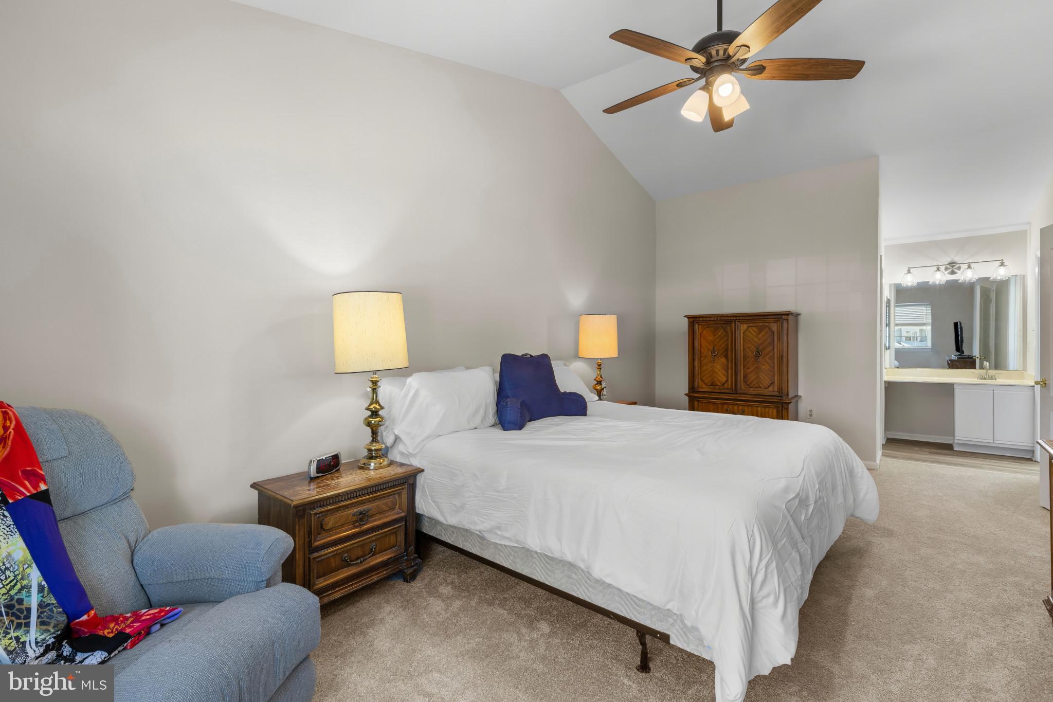 SUBURBIA - Residential