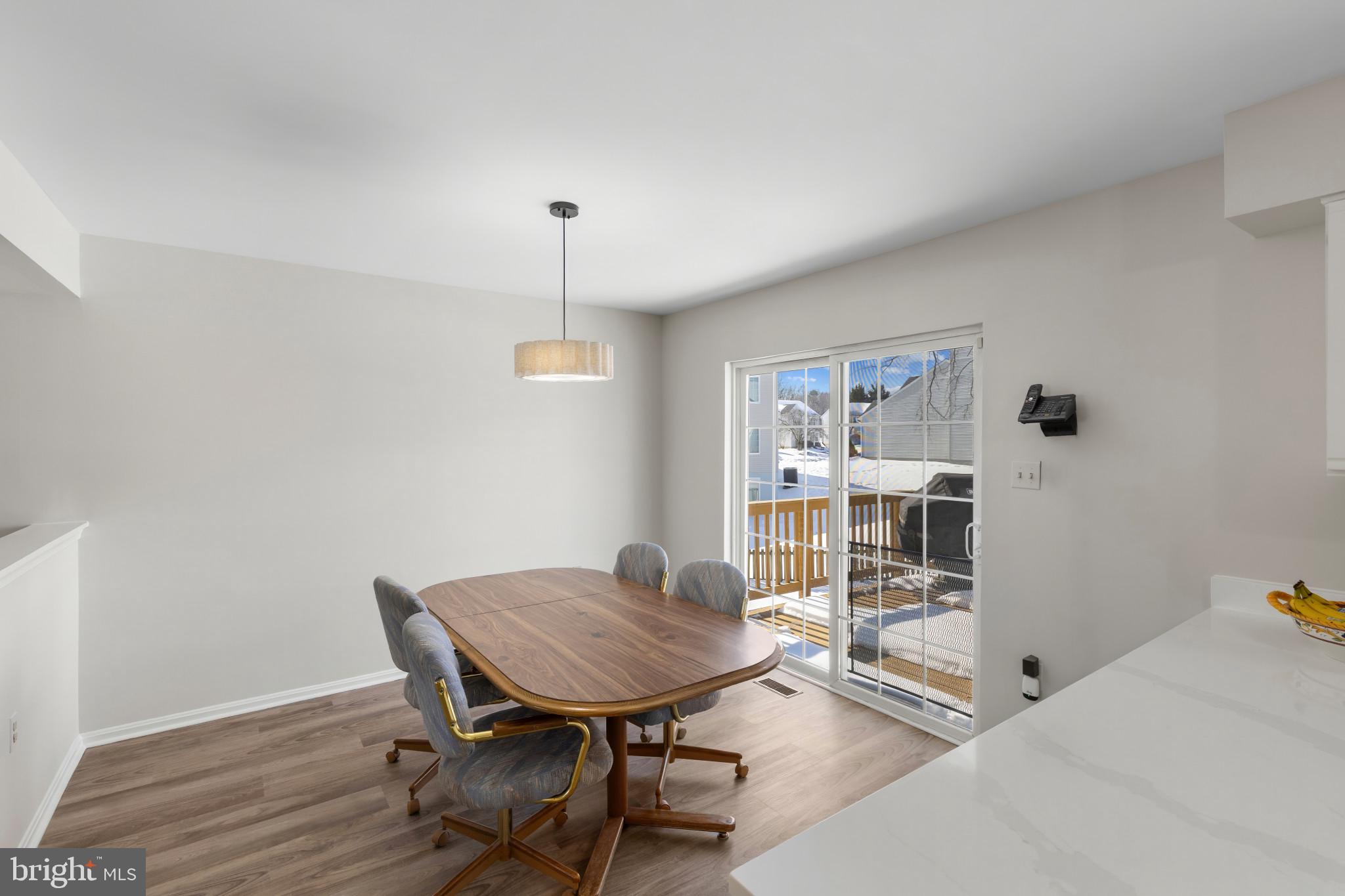 SUBURBIA - Residential