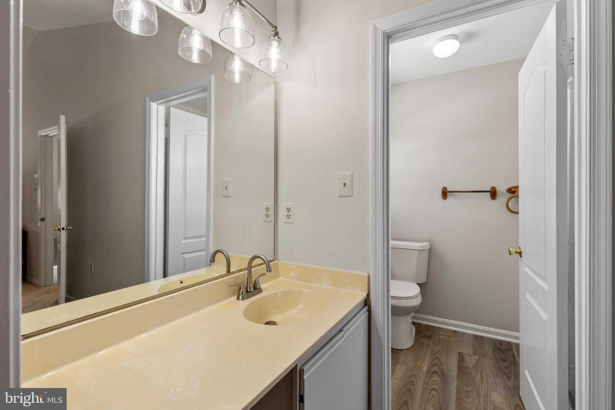 SUBURBIA - Residential