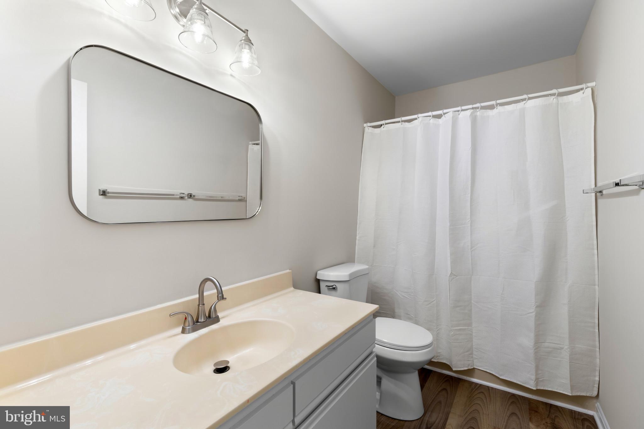 SUBURBIA - Residential