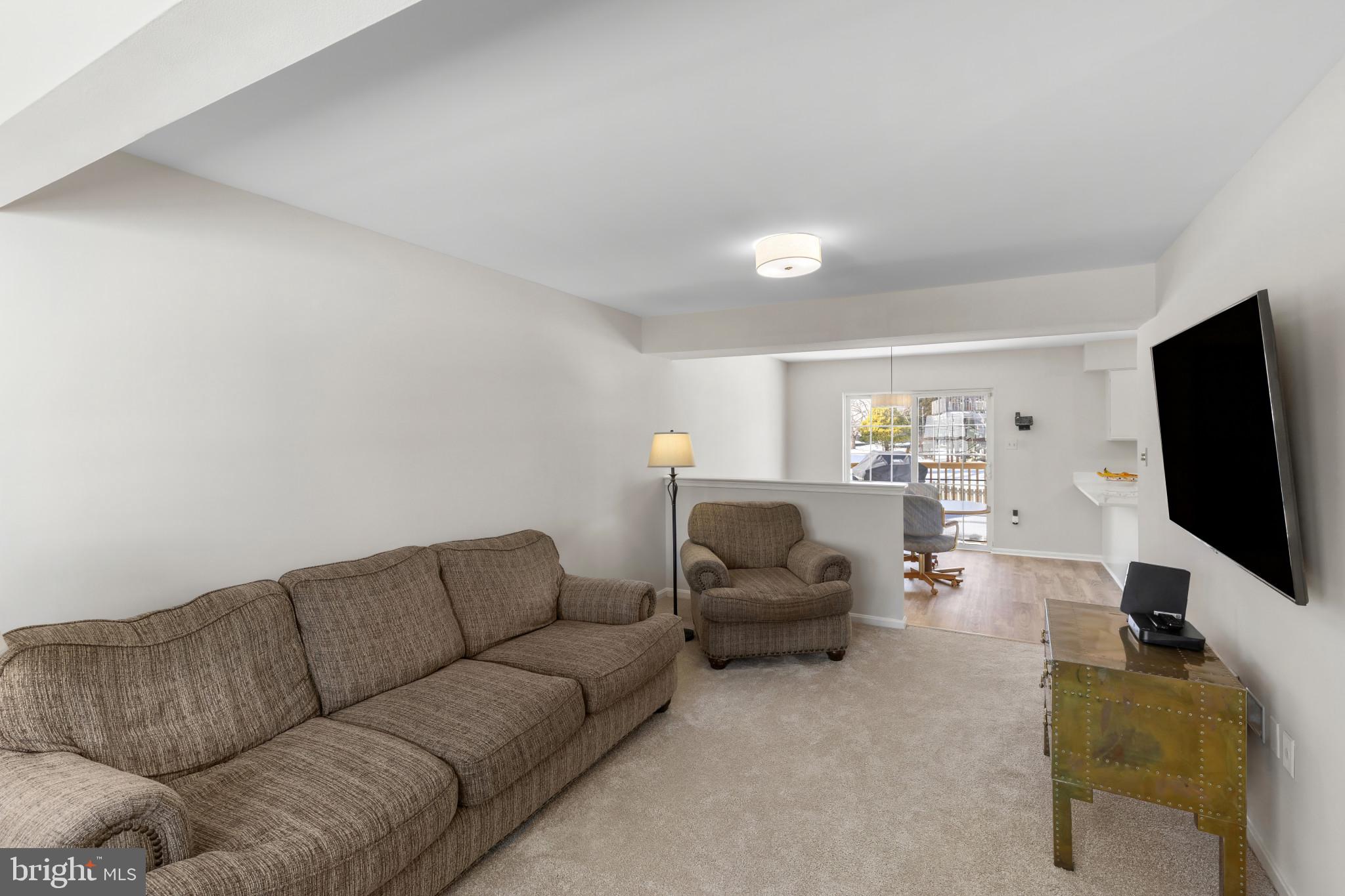 SUBURBIA - Residential