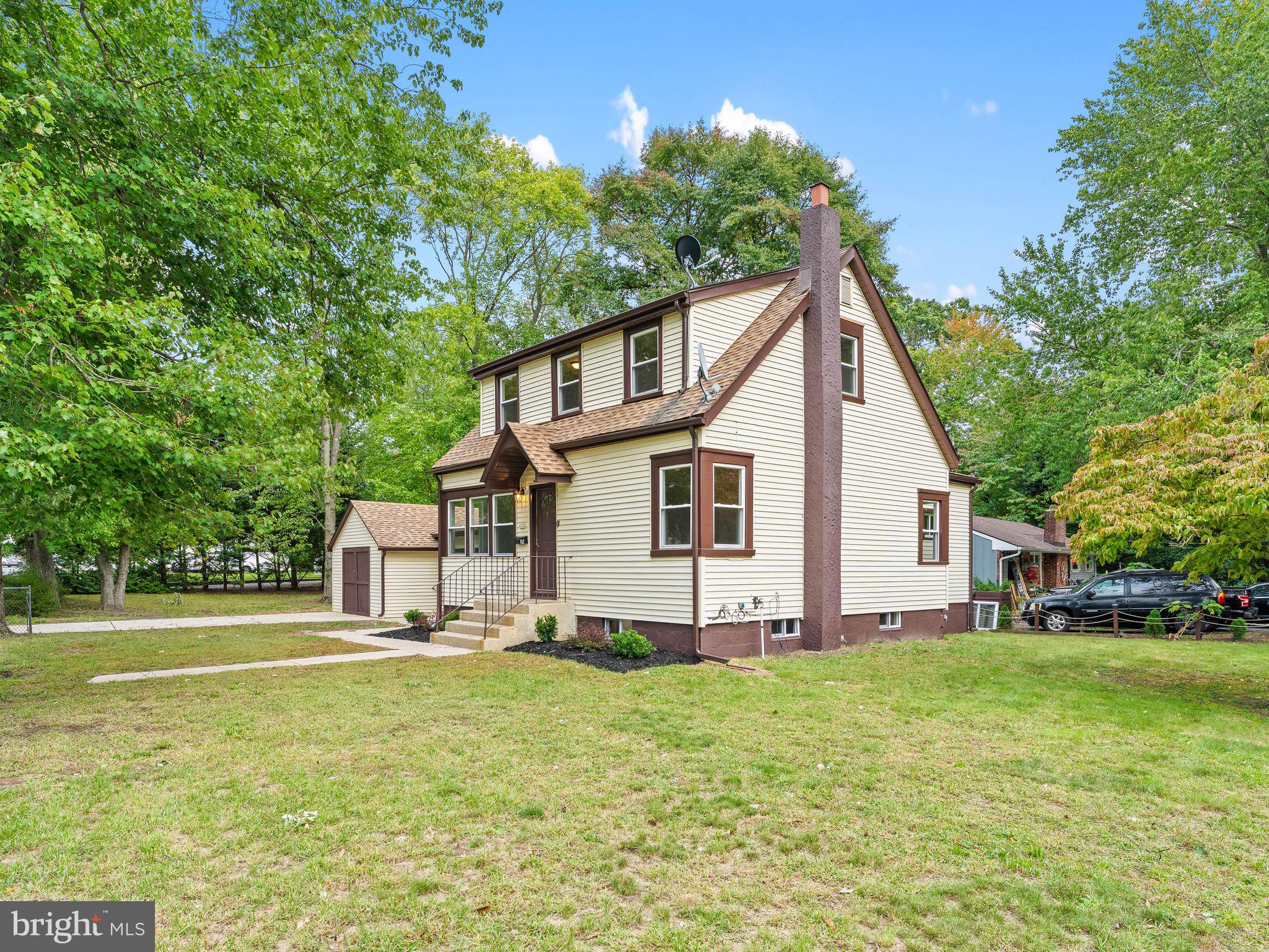 30 OAK LANE