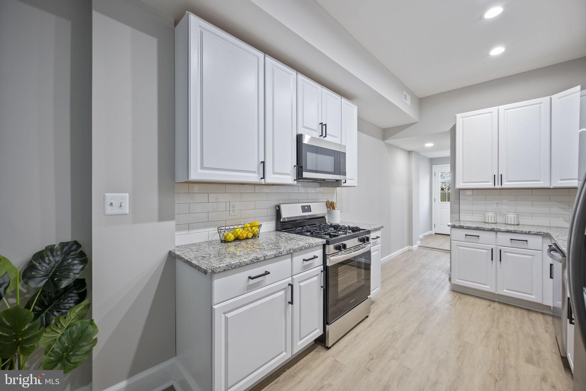 HAMPDEN HISTORIC DISTRICT - Residential