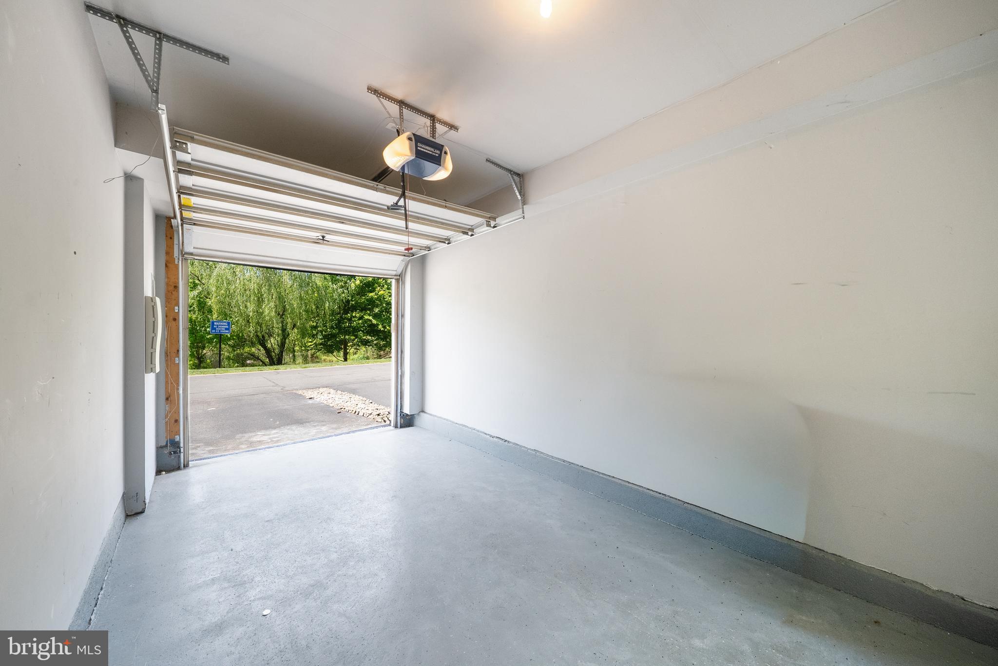 THE TOWNES AT VILLAGE PLACE - Residential