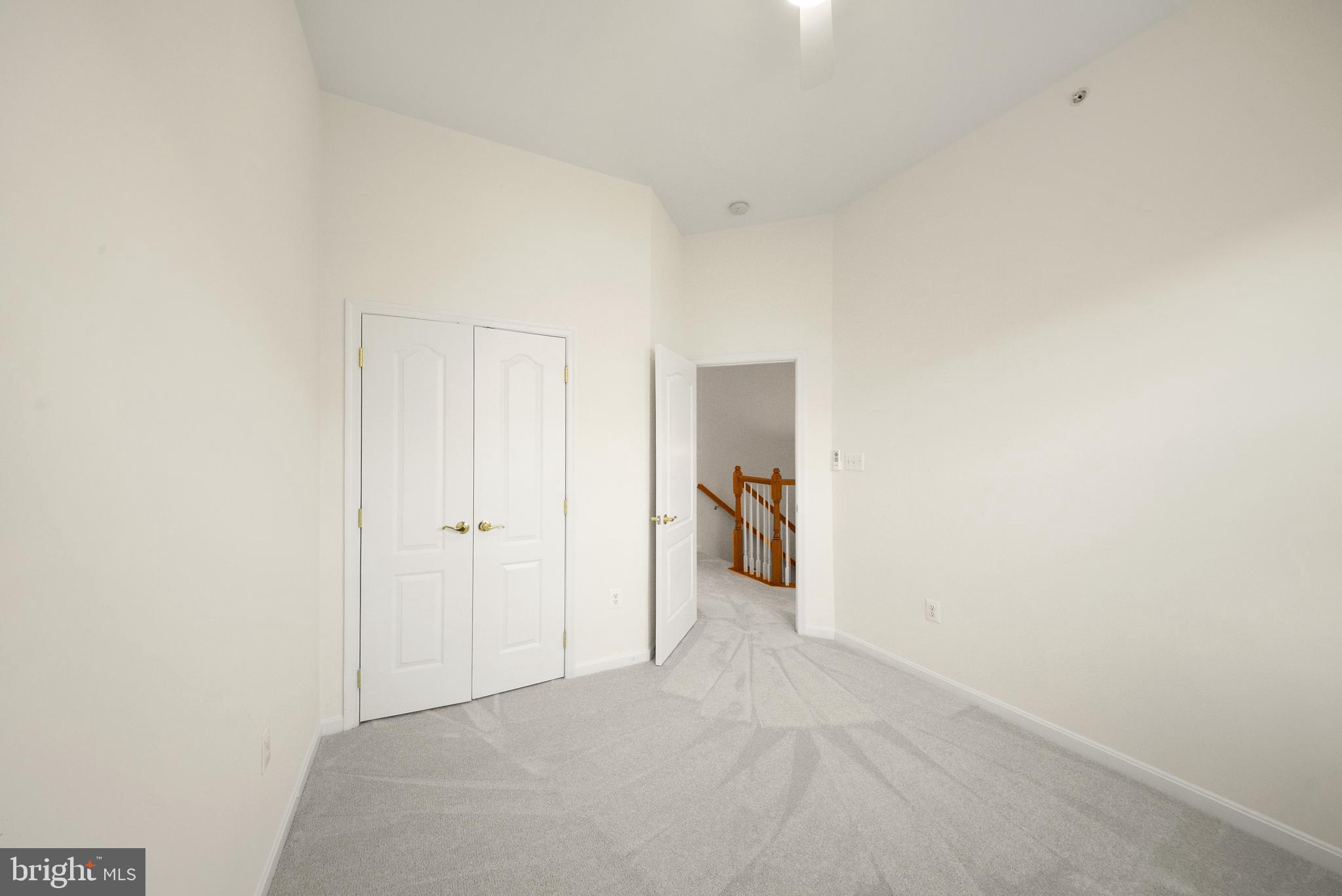 THE TOWNES AT VILLAGE PLACE - Residential