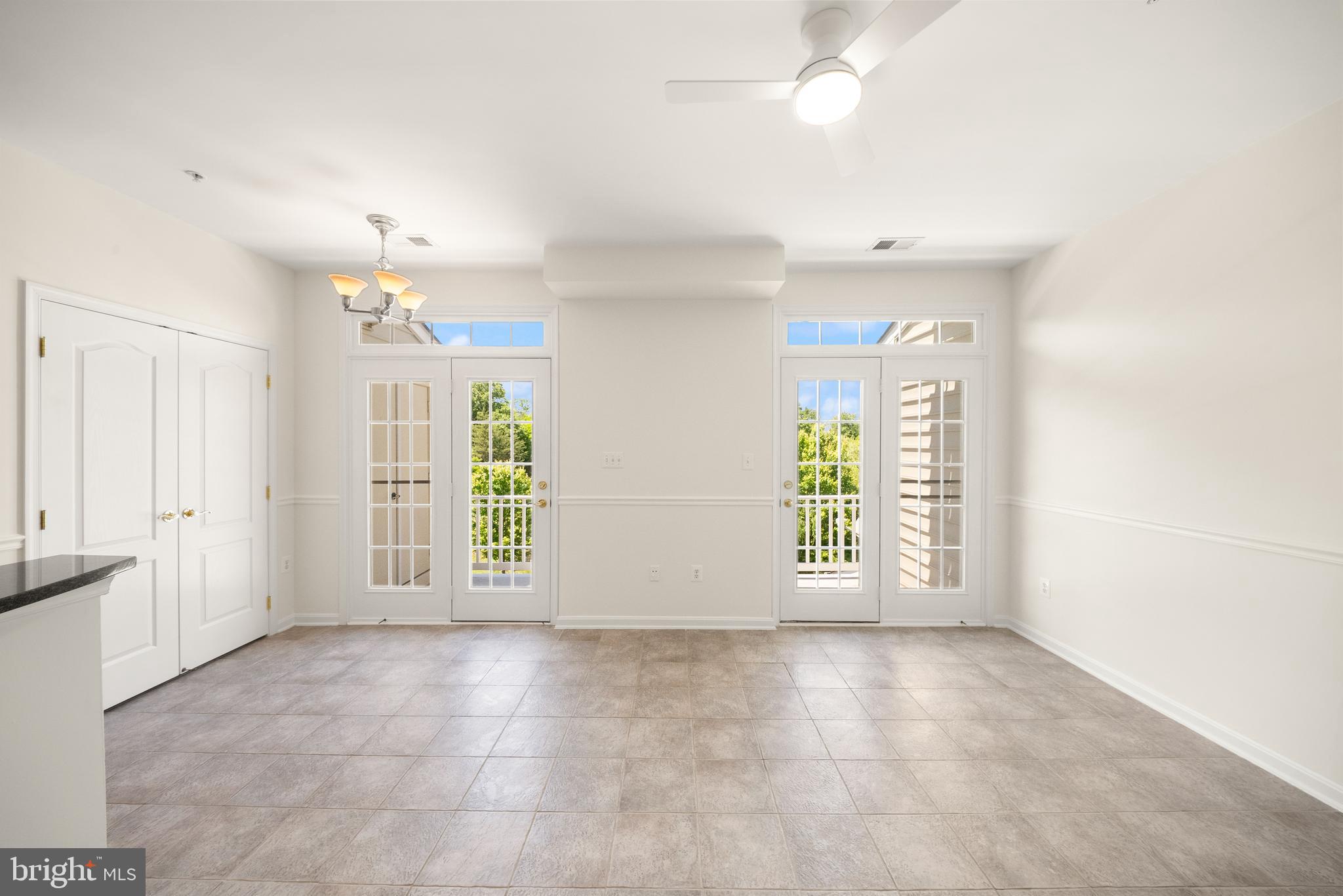 THE TOWNES AT VILLAGE PLACE - Residential