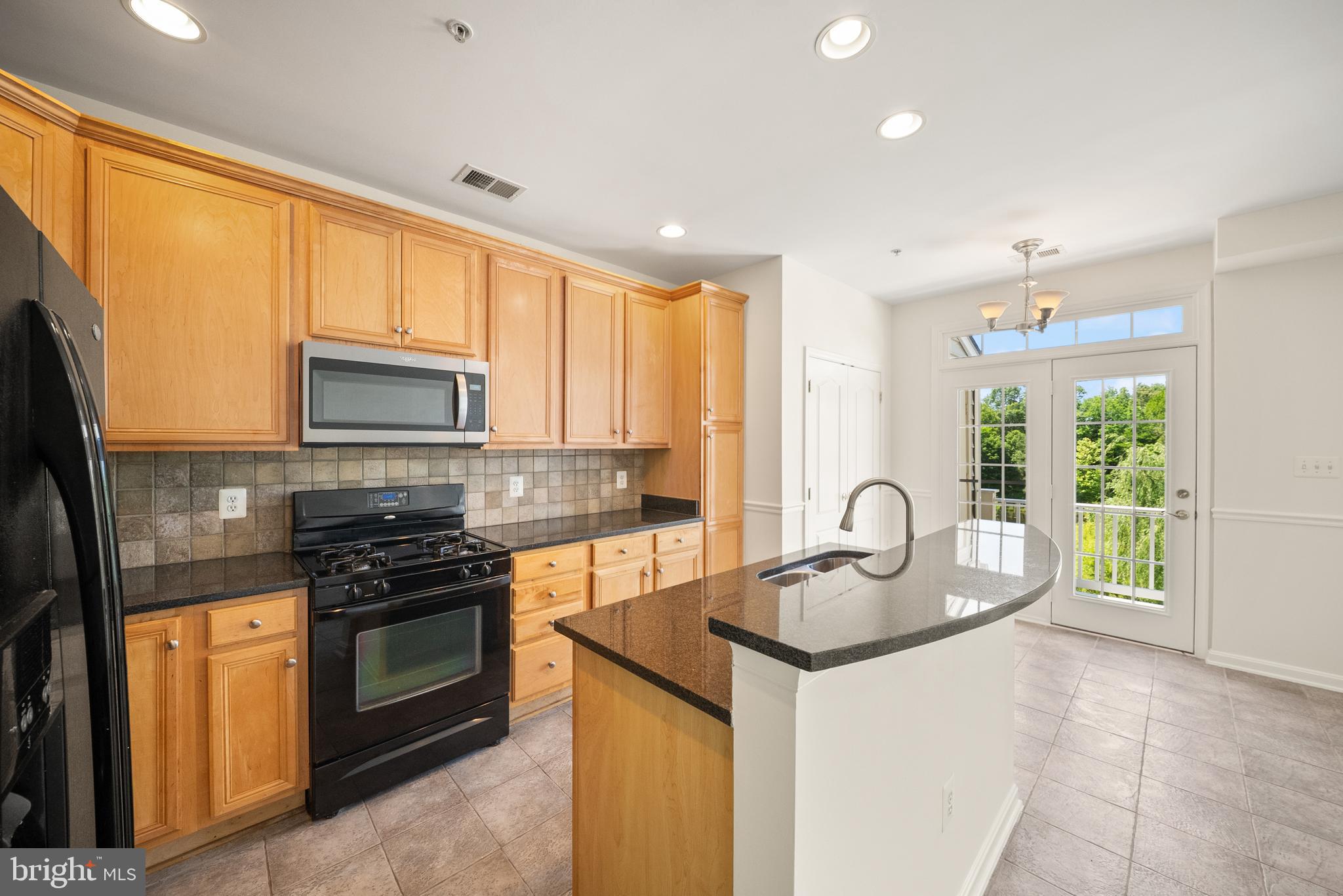 THE TOWNES AT VILLAGE PLACE - Residential