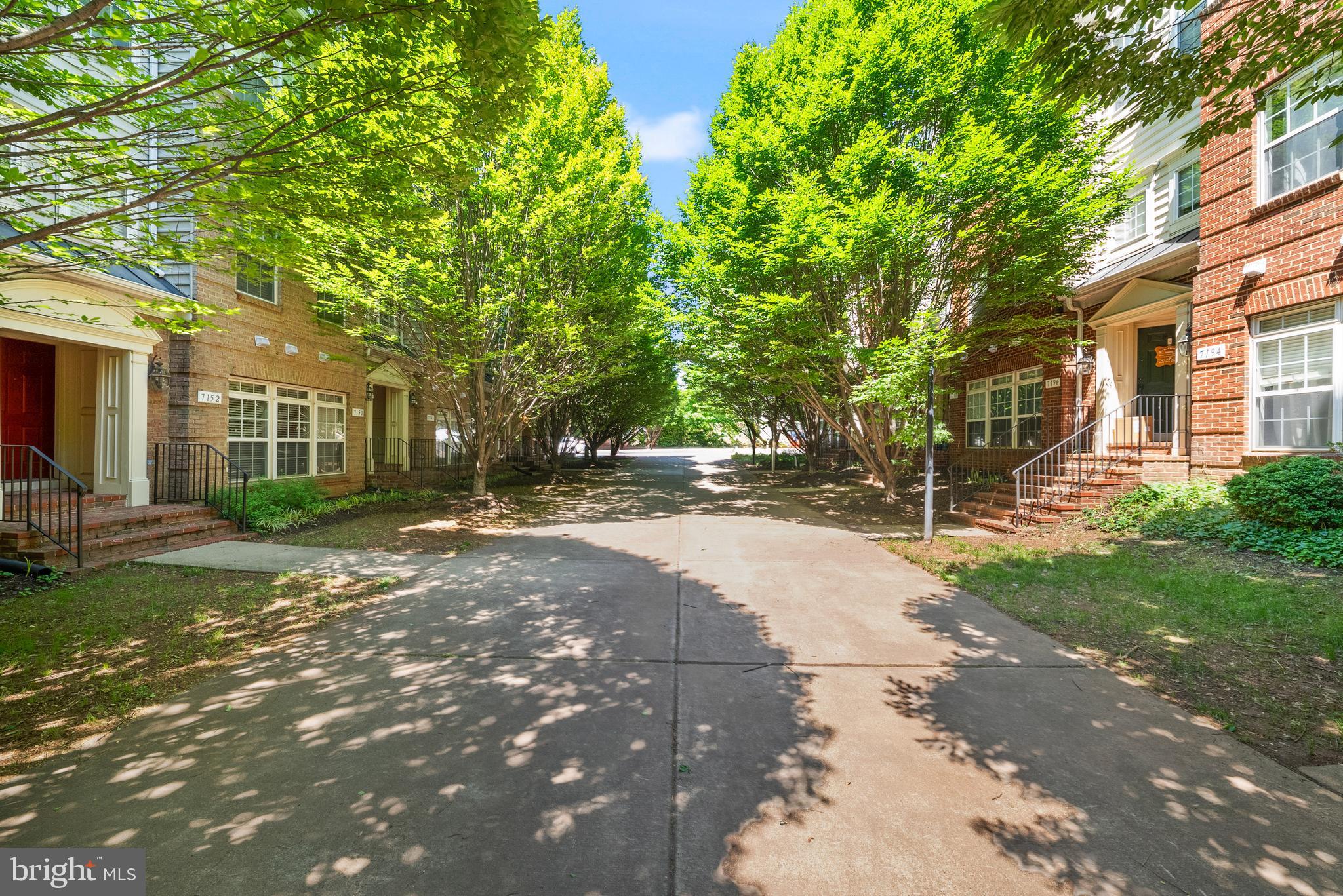 THE TOWNES AT VILLAGE PLACE - Residential