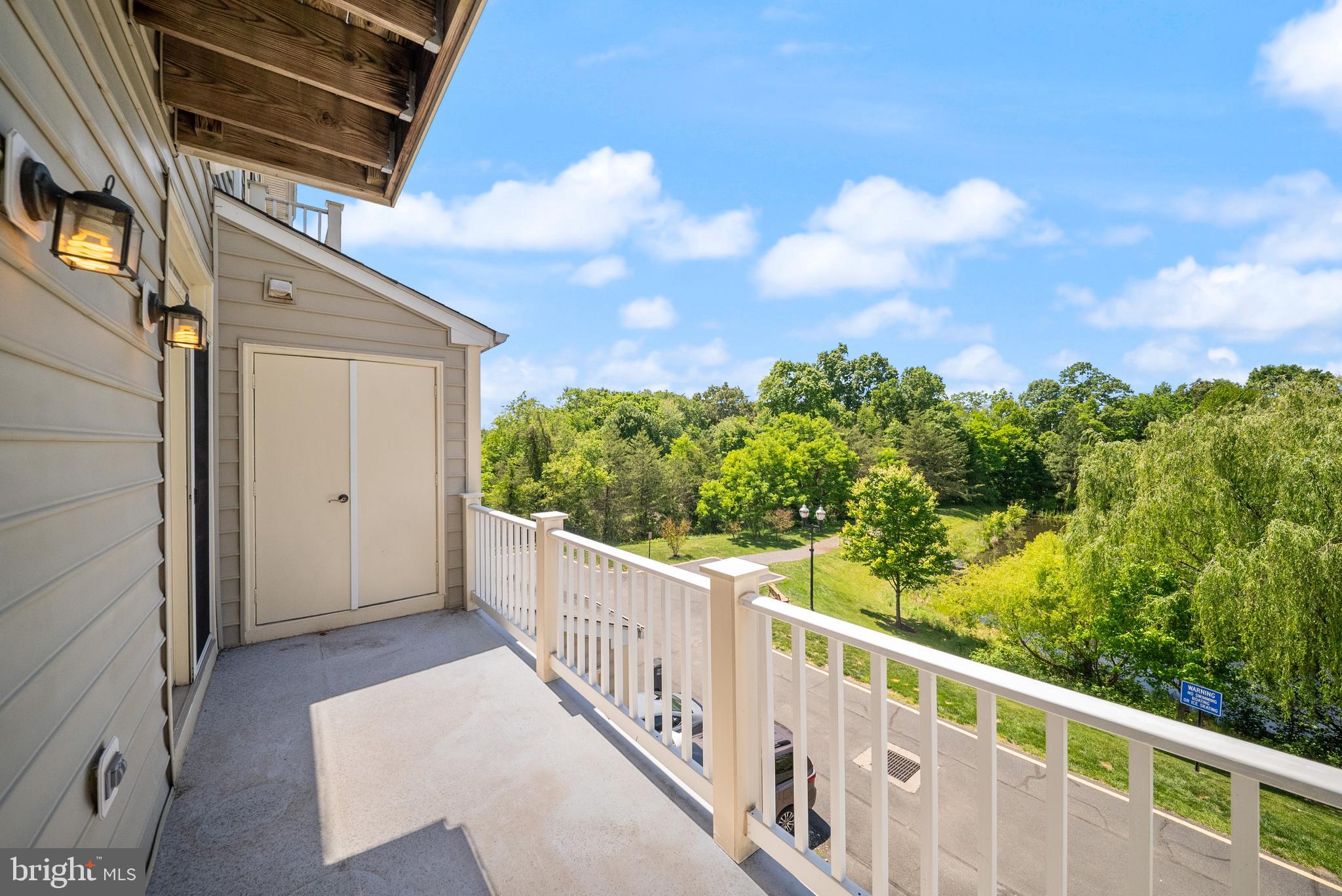 THE TOWNES AT VILLAGE PLACE - Residential
