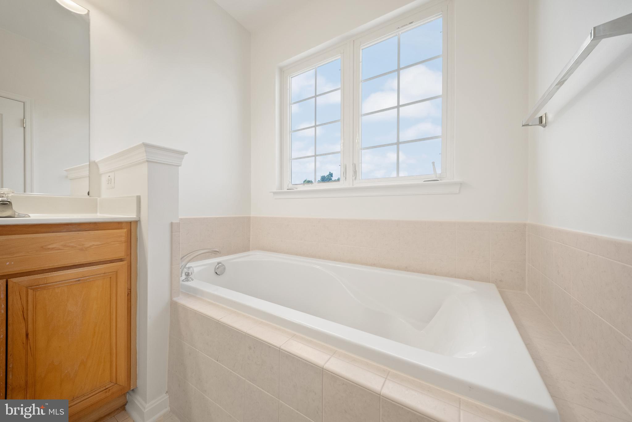 THE TOWNES AT VILLAGE PLACE - Residential