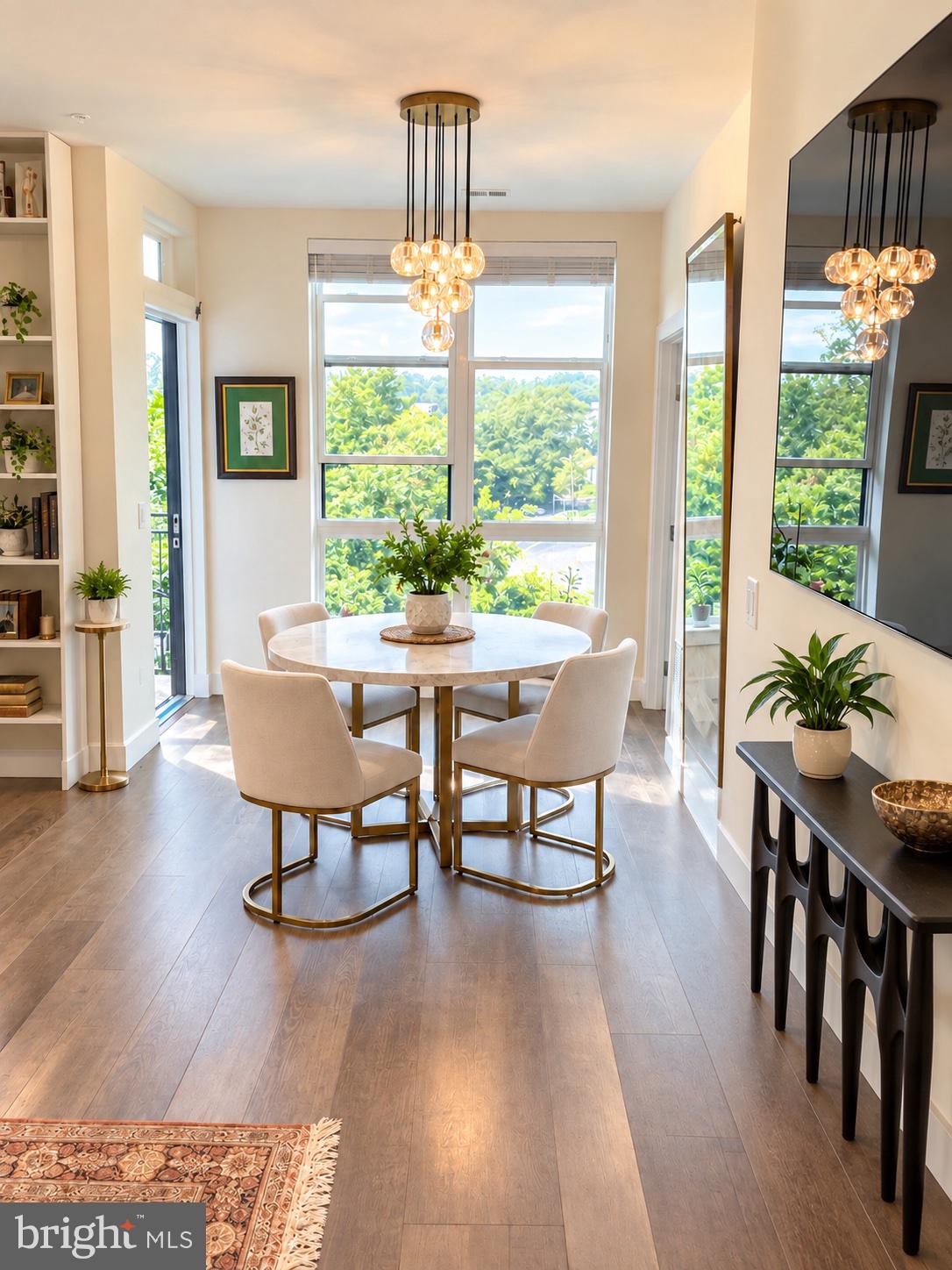 1761 OLD MEADOW ROAD 307