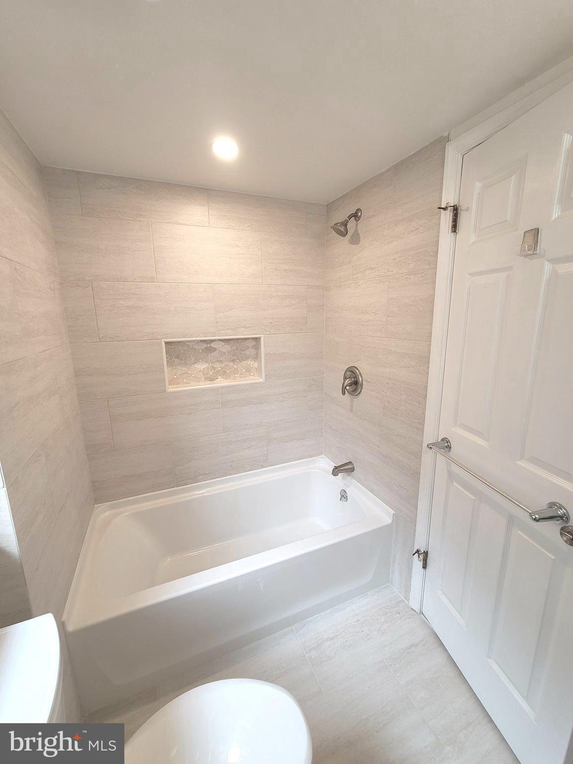 CHESTERBROOK - Residential Lease