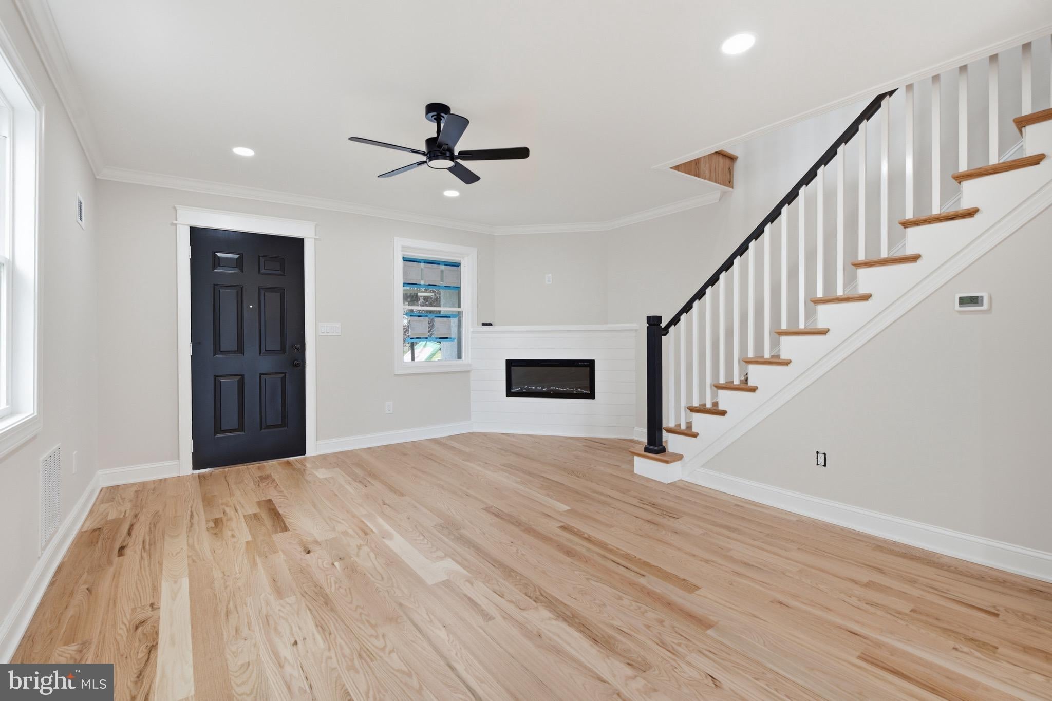 228 N LINDEN AVENUE