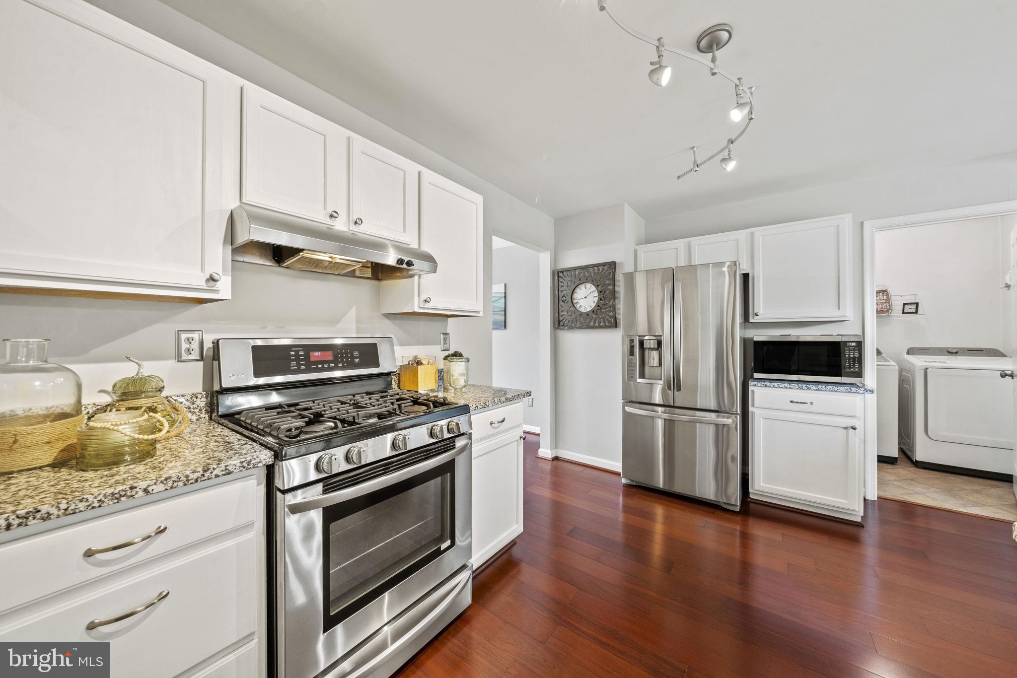 SMOKETREE - Residential