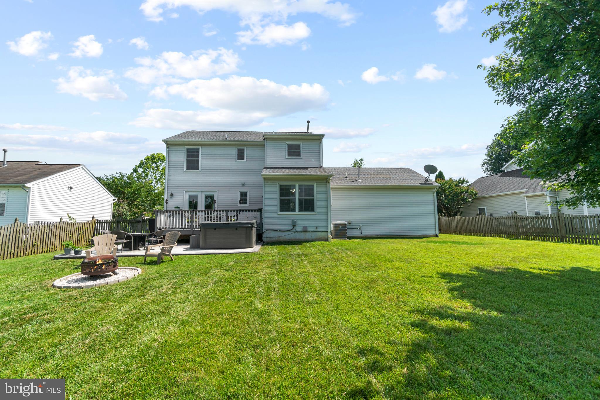 SMOKETREE - Residential