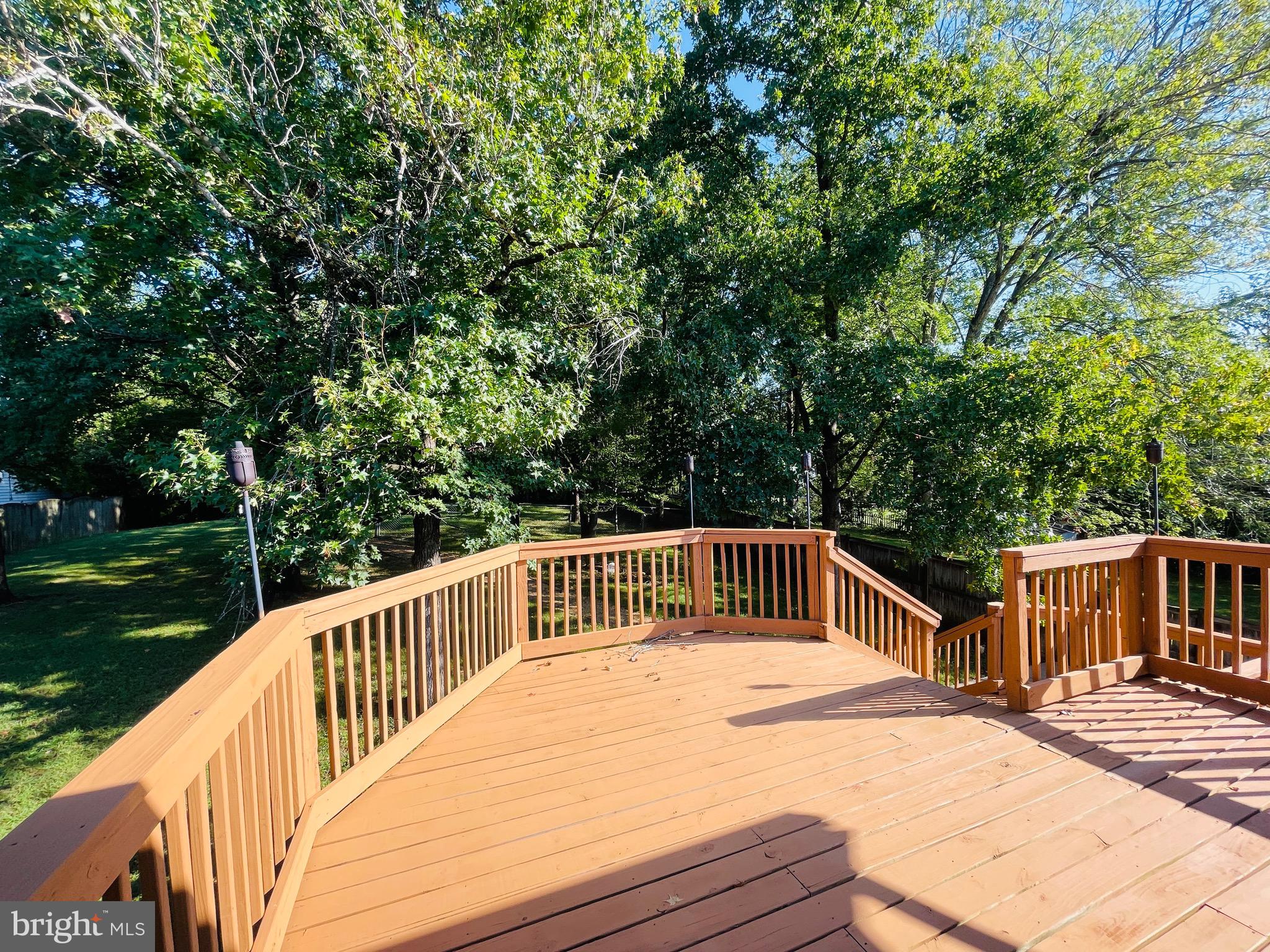 VISTA WOODS - Residential Lease