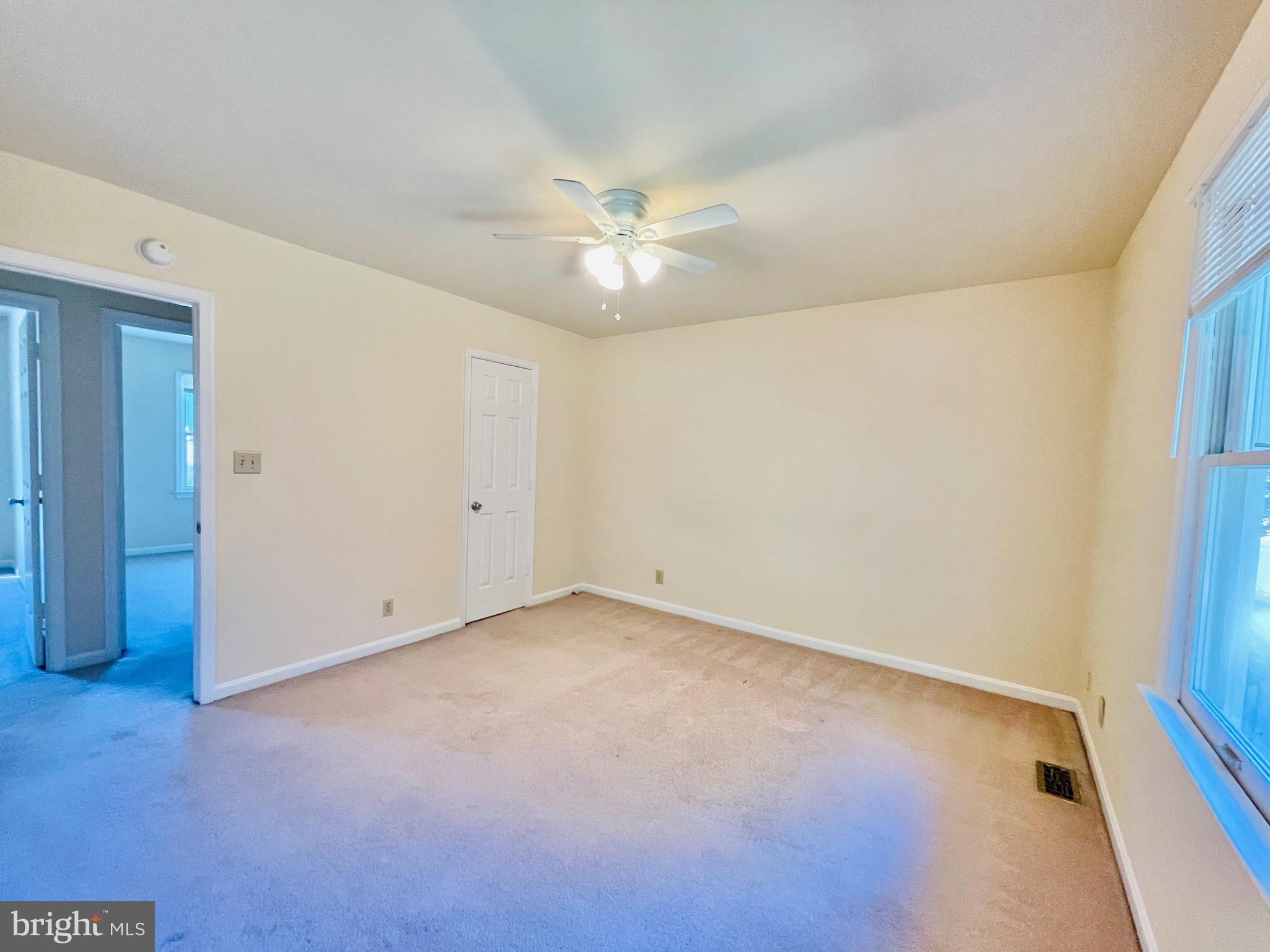 VISTA WOODS - Residential Lease