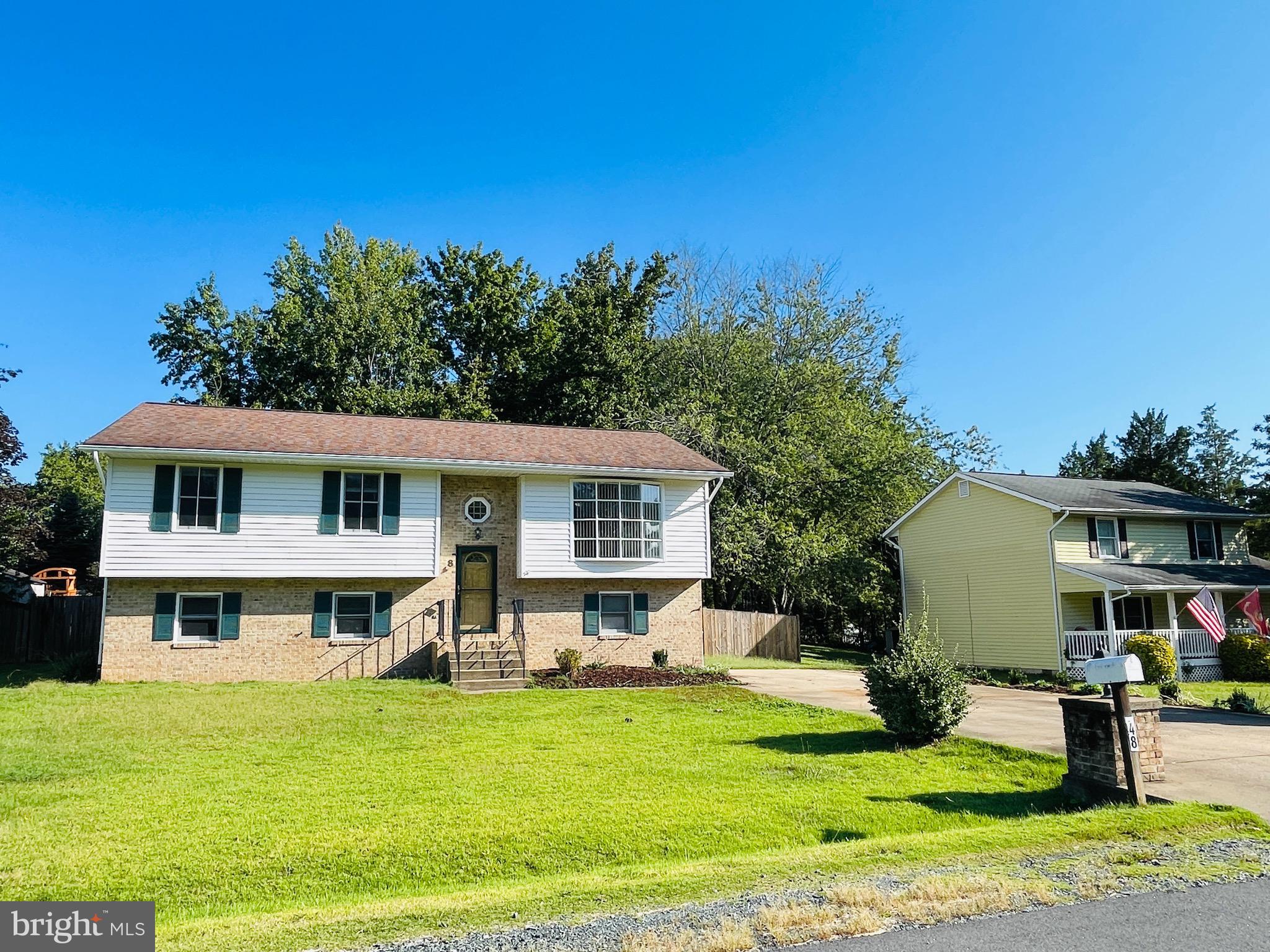 VISTA WOODS - Residential Lease