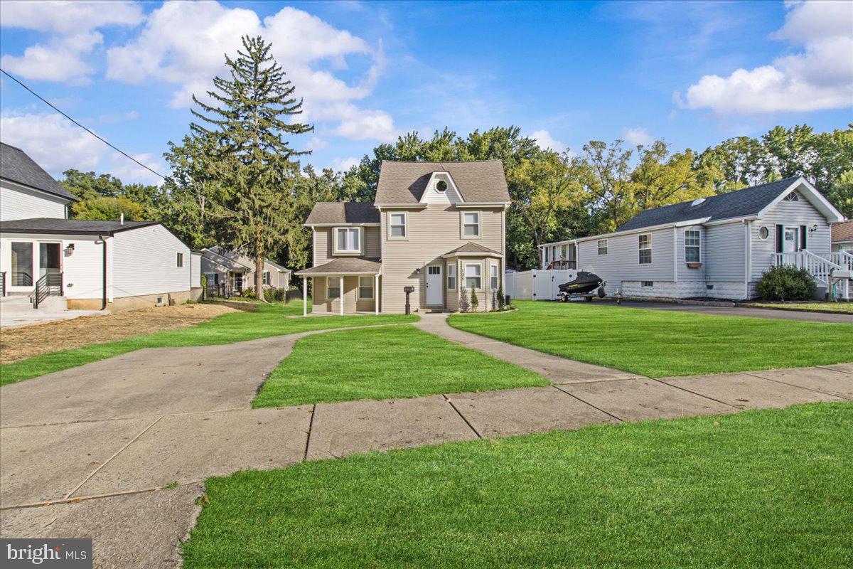 135 ALBANY AVENUE