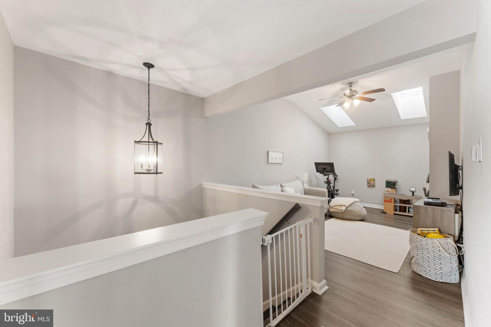 BROOKSTONE - Residential