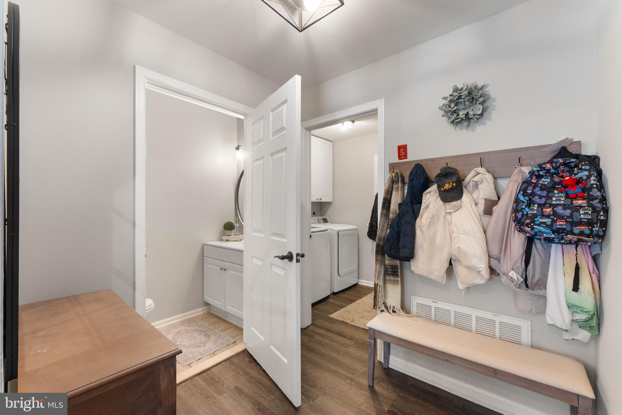 BROOKSTONE - Residential