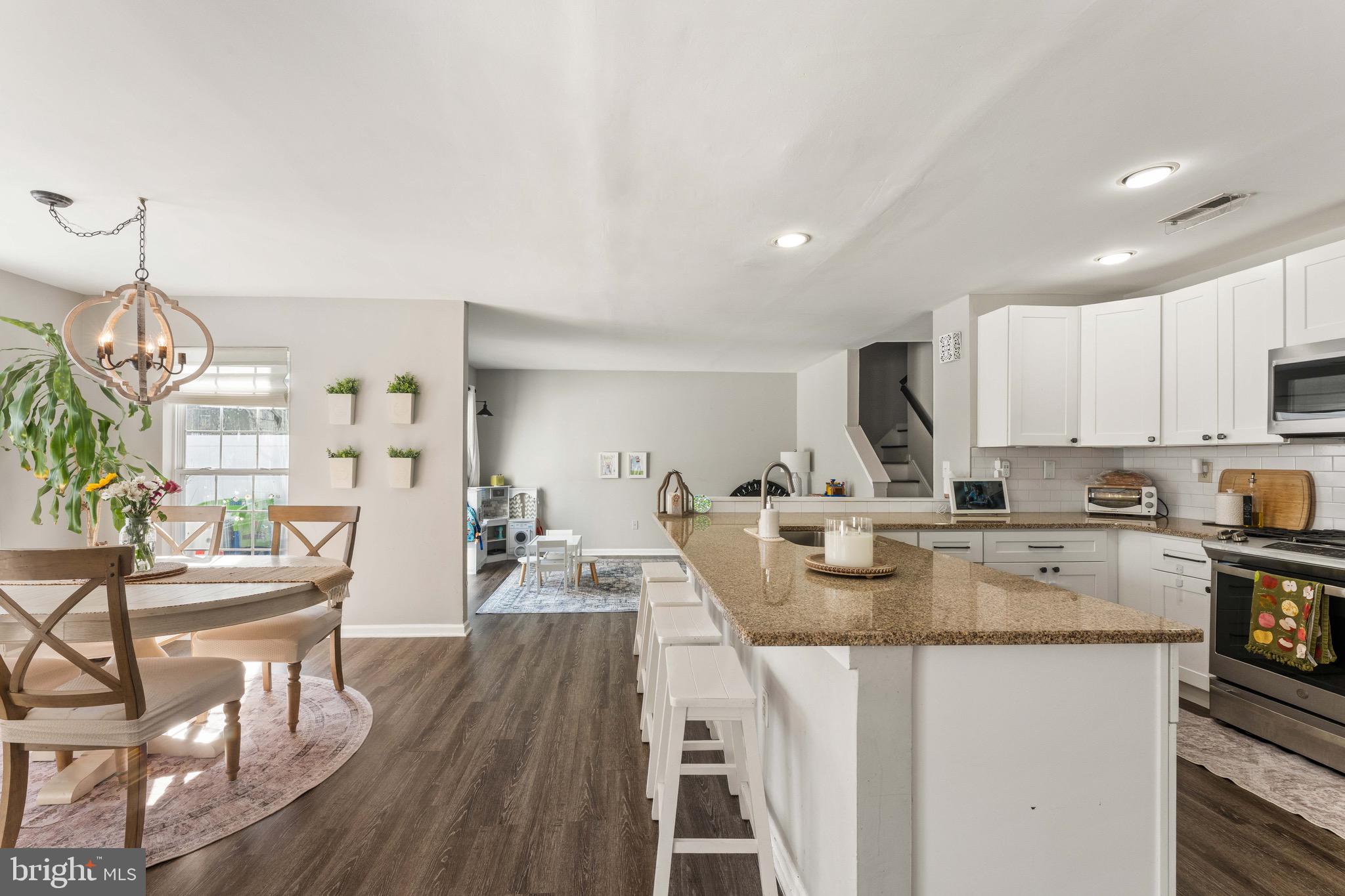 BROOKSTONE - Residential