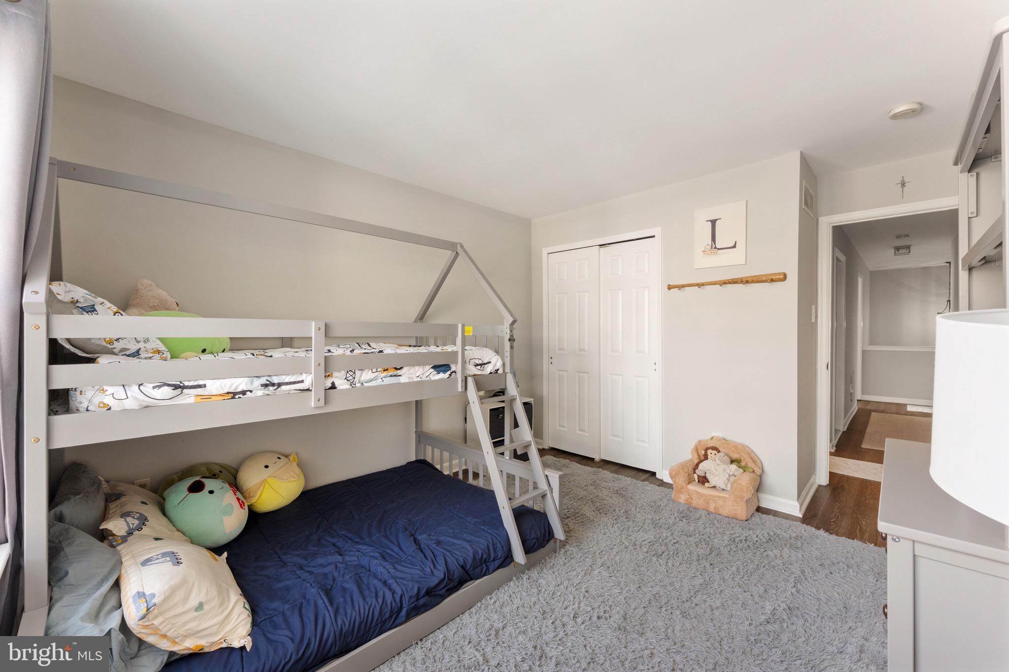 BROOKSTONE - Residential