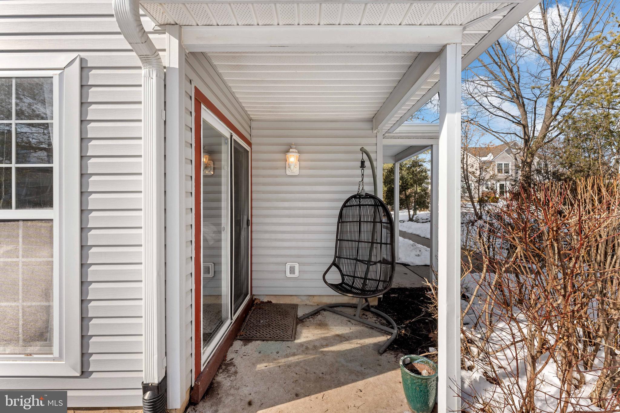 BROOKSTONE - Residential