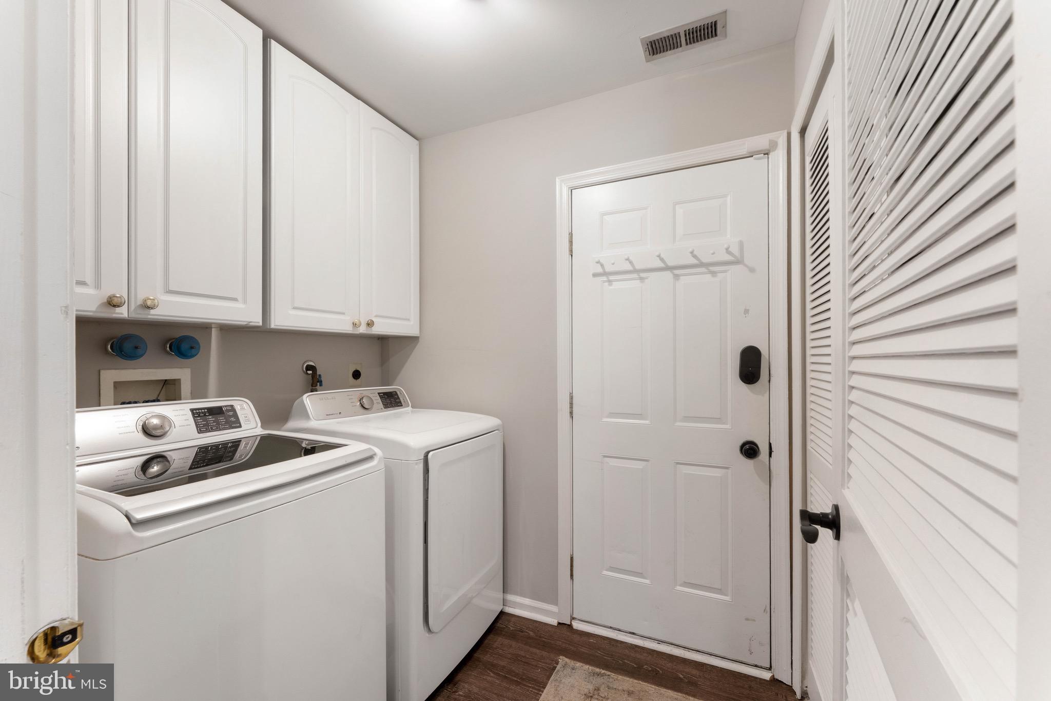 BROOKSTONE - Residential