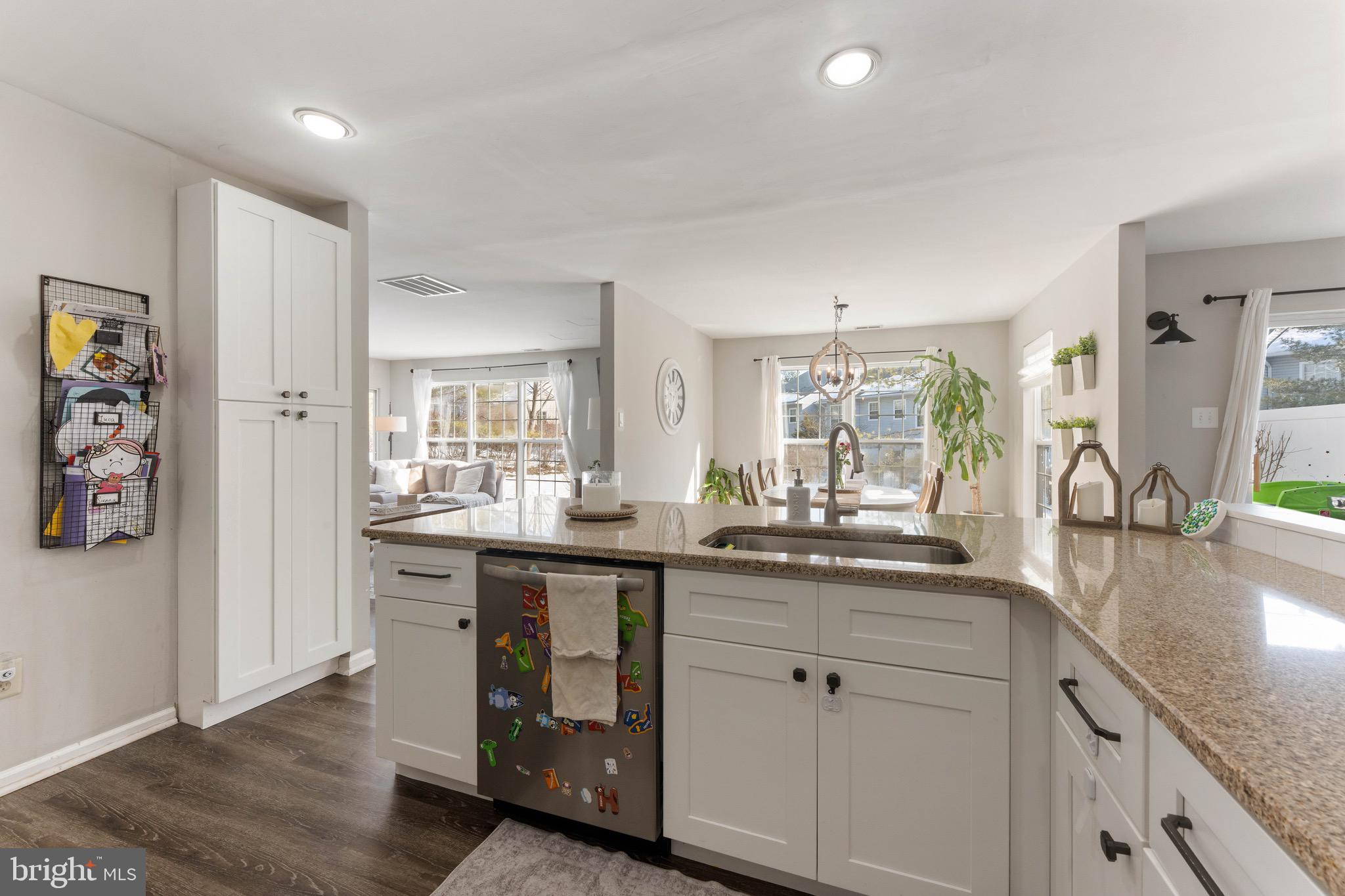 BROOKSTONE - Residential